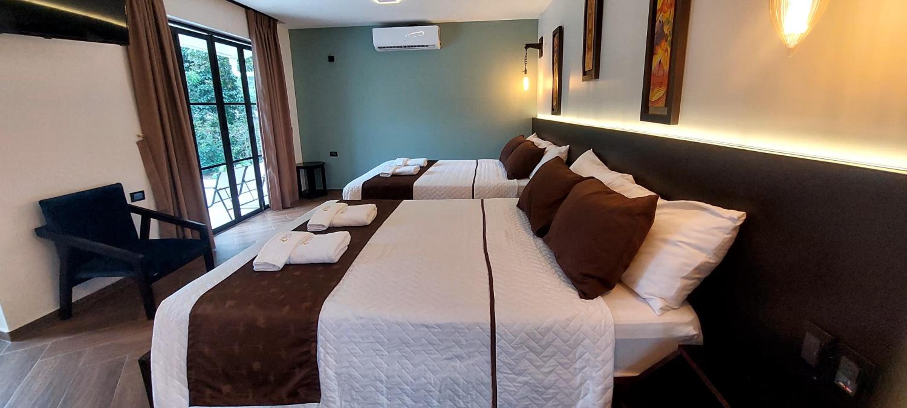 Executive Suite photo 2