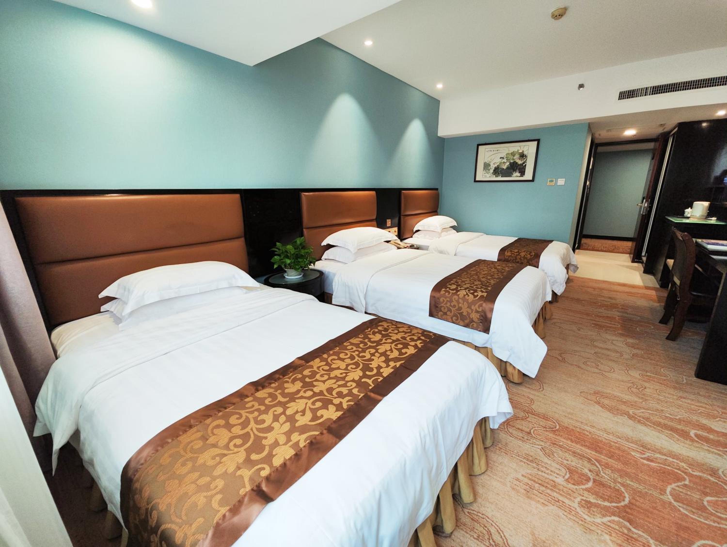 Executive Triple Room