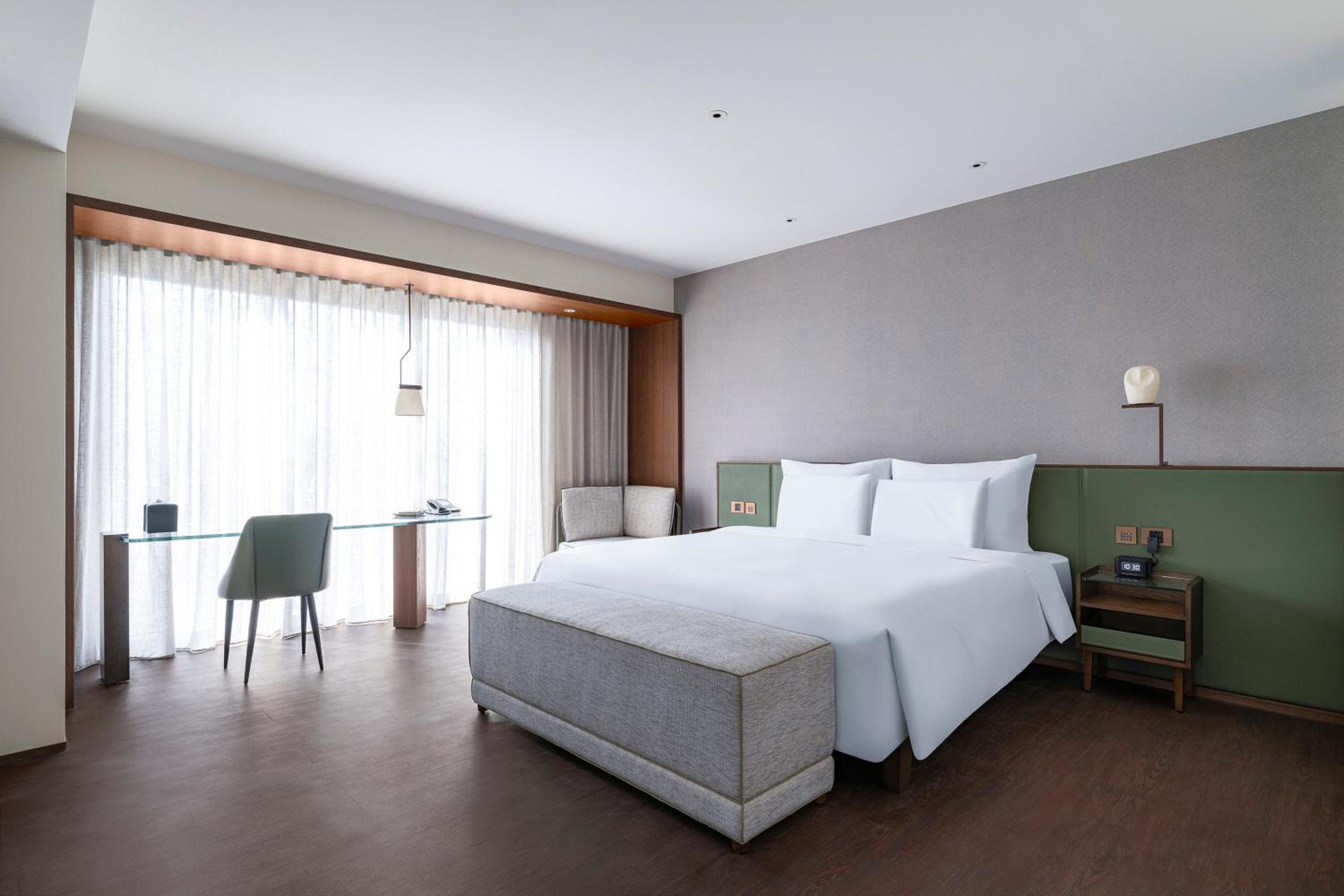 Executive King Suite
