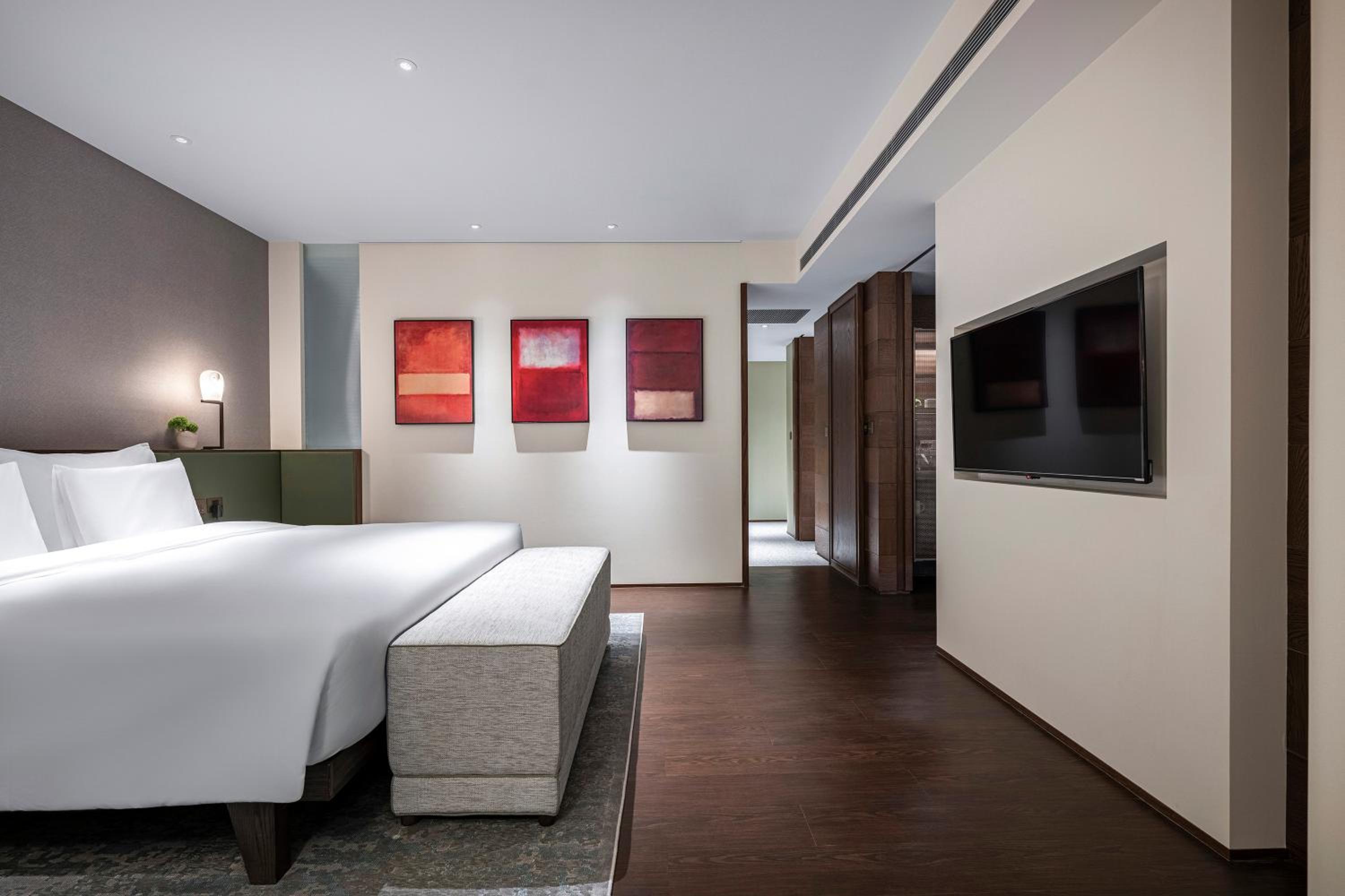 Executive King Suite photo 3