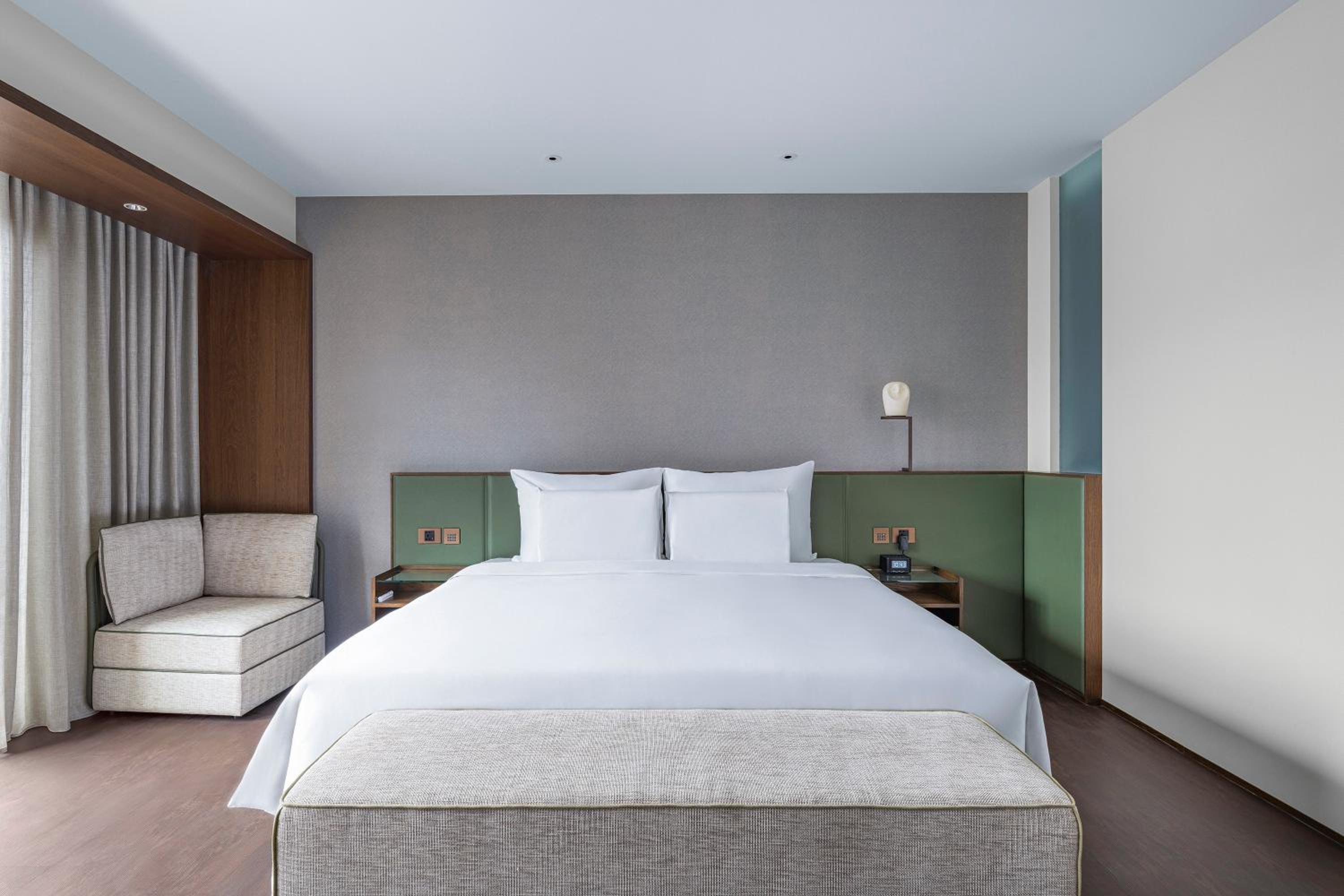 Executive King Suite photo 2