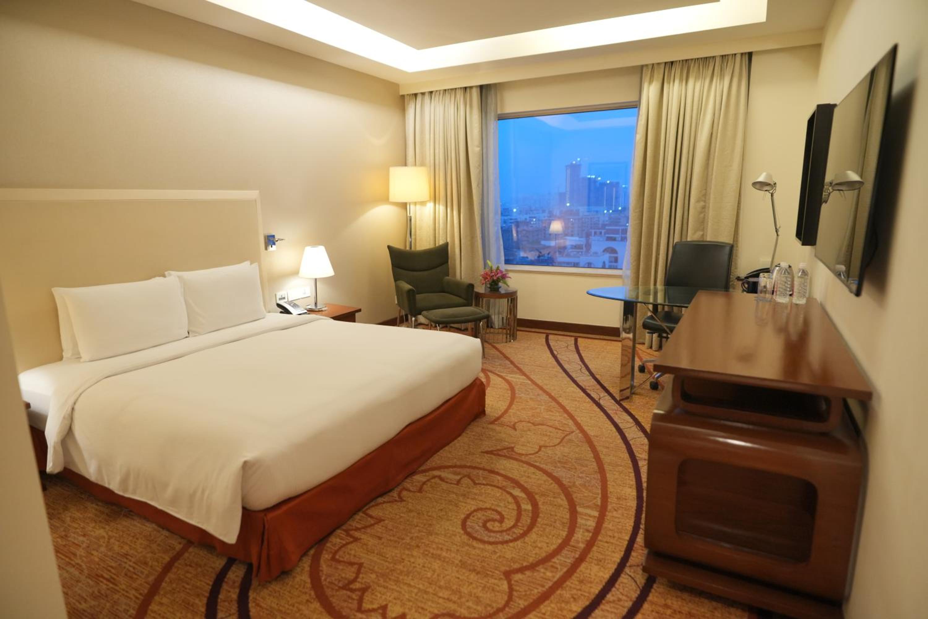Executive King Room - Lounge Access - Photo 5
