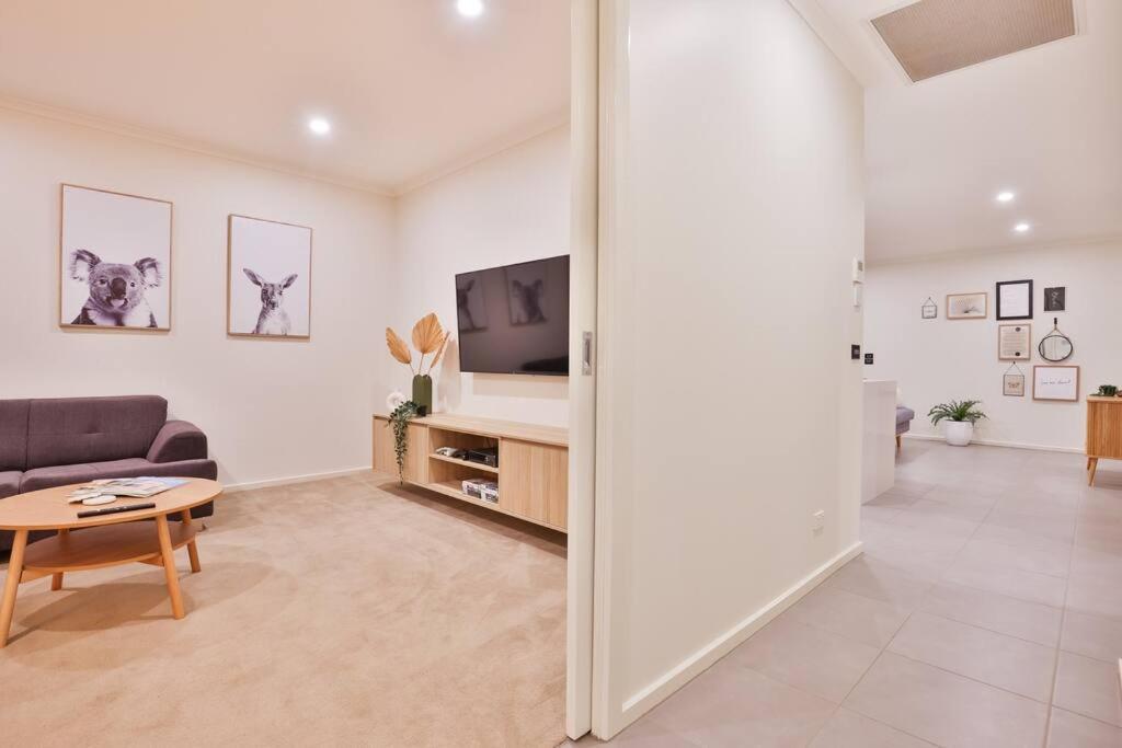 Four-Bedroom House photo 1