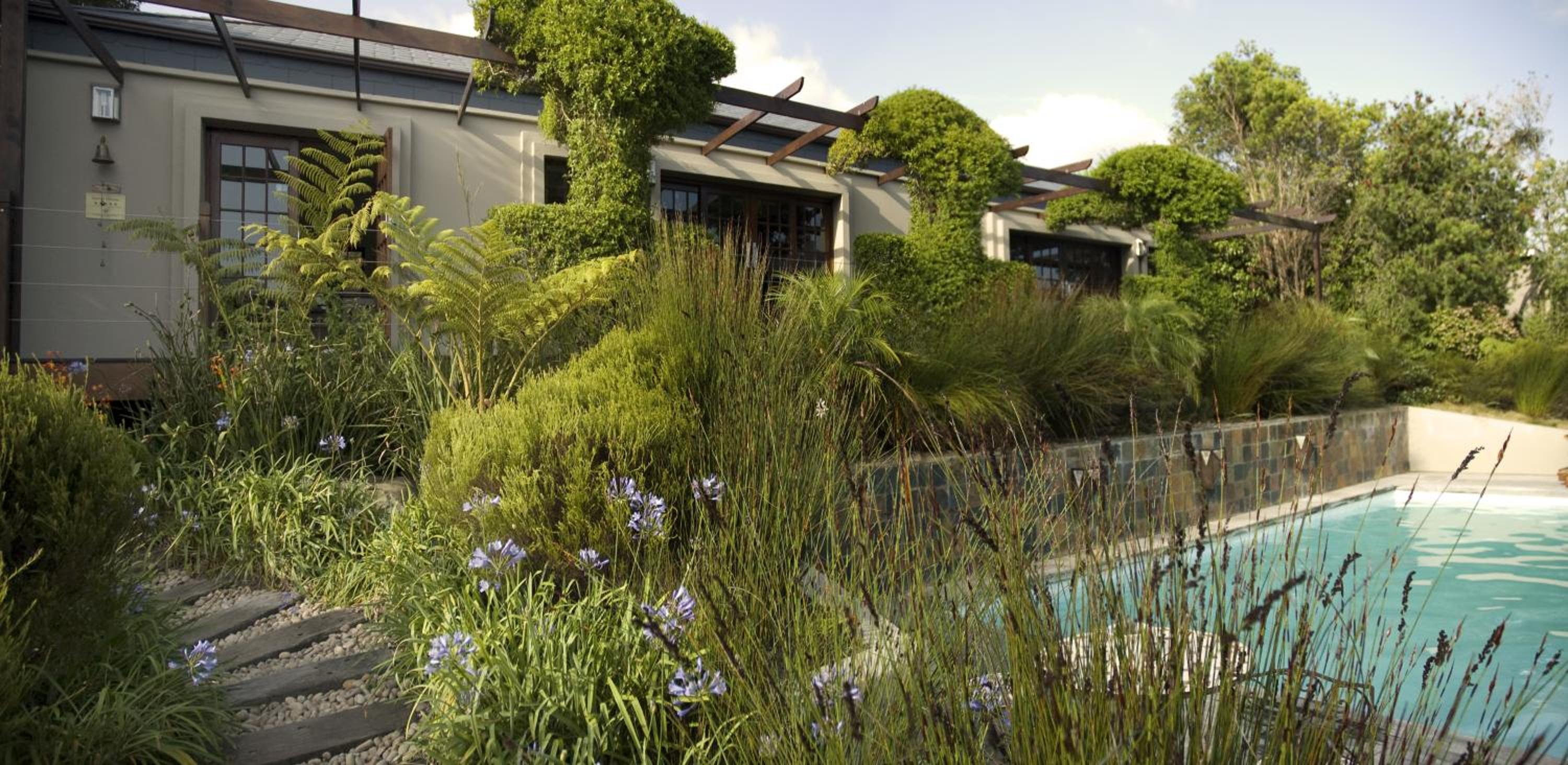 Luxury Garden Suite - Photo 5