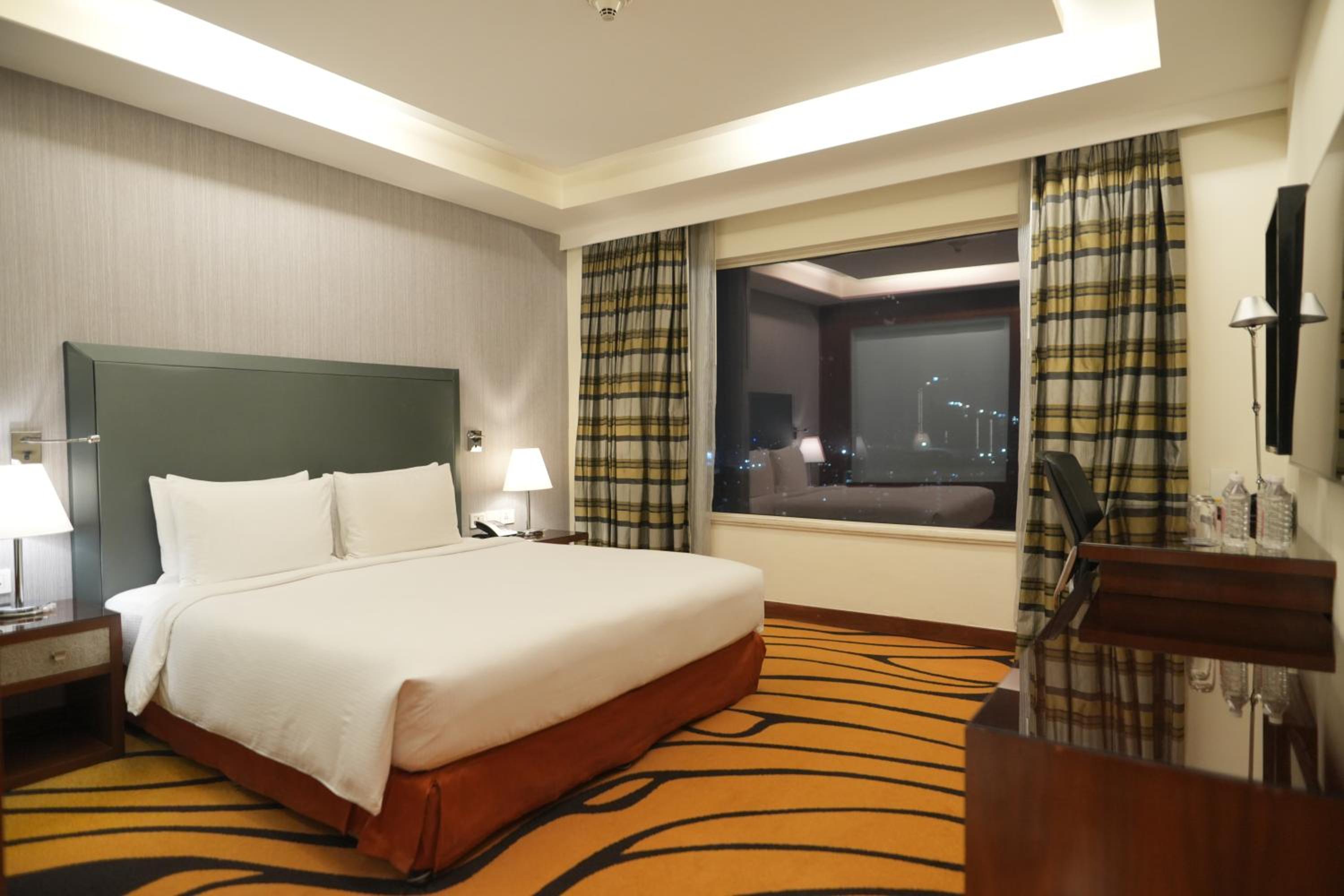 Terrace Suite with Lounge Access - Photo 5
