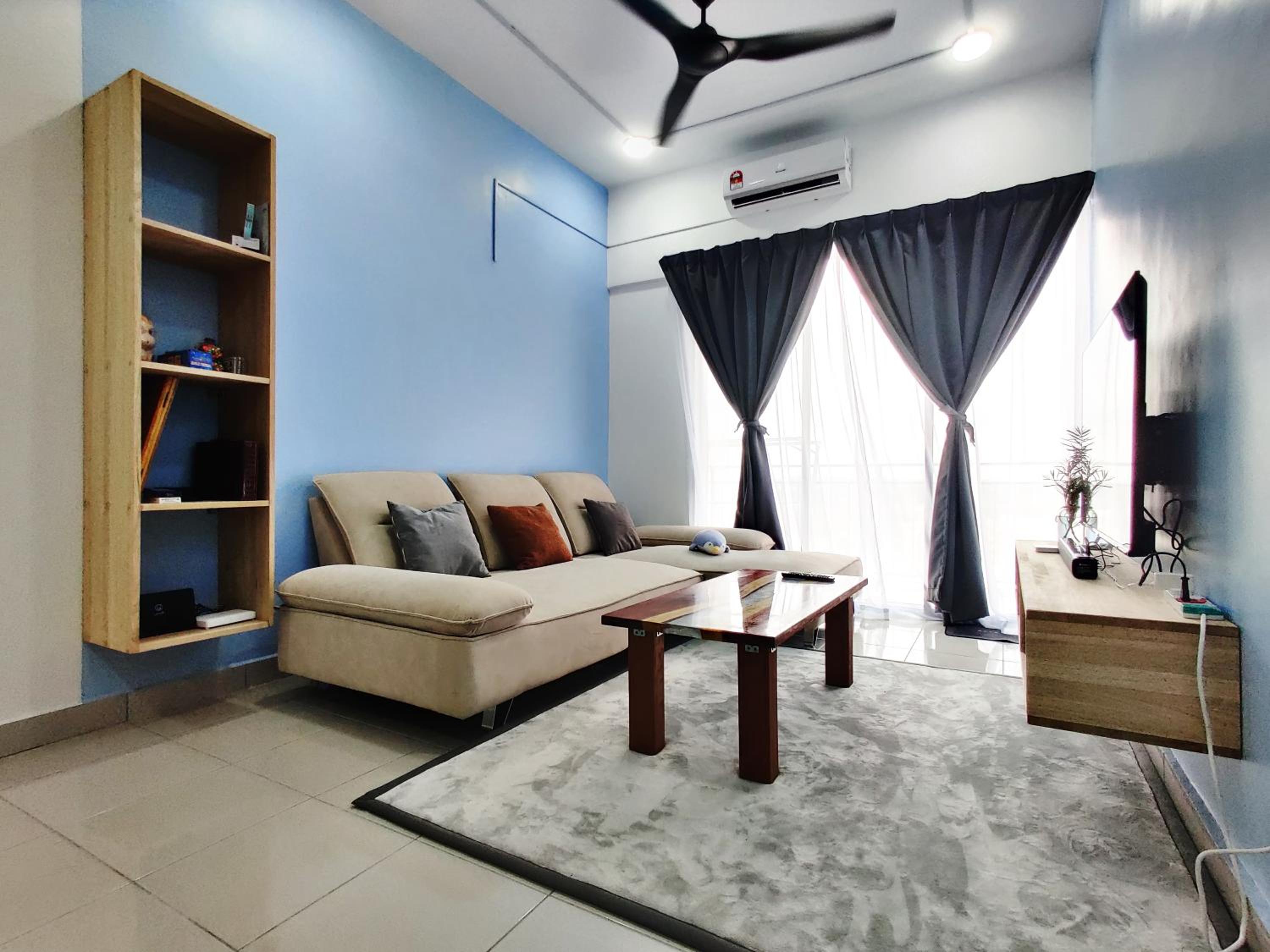 Three-Bedroom Apartment photo 1