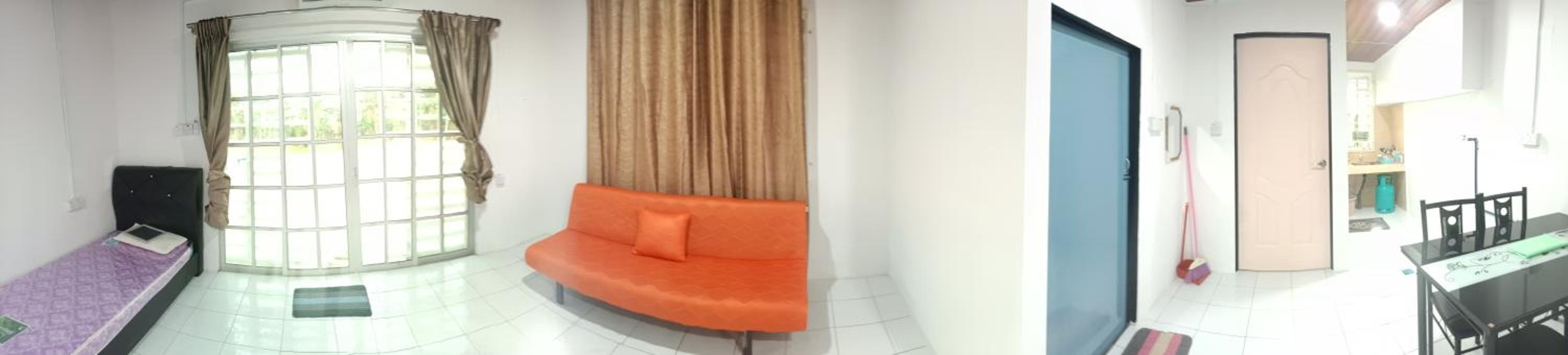 Family Room photo 3