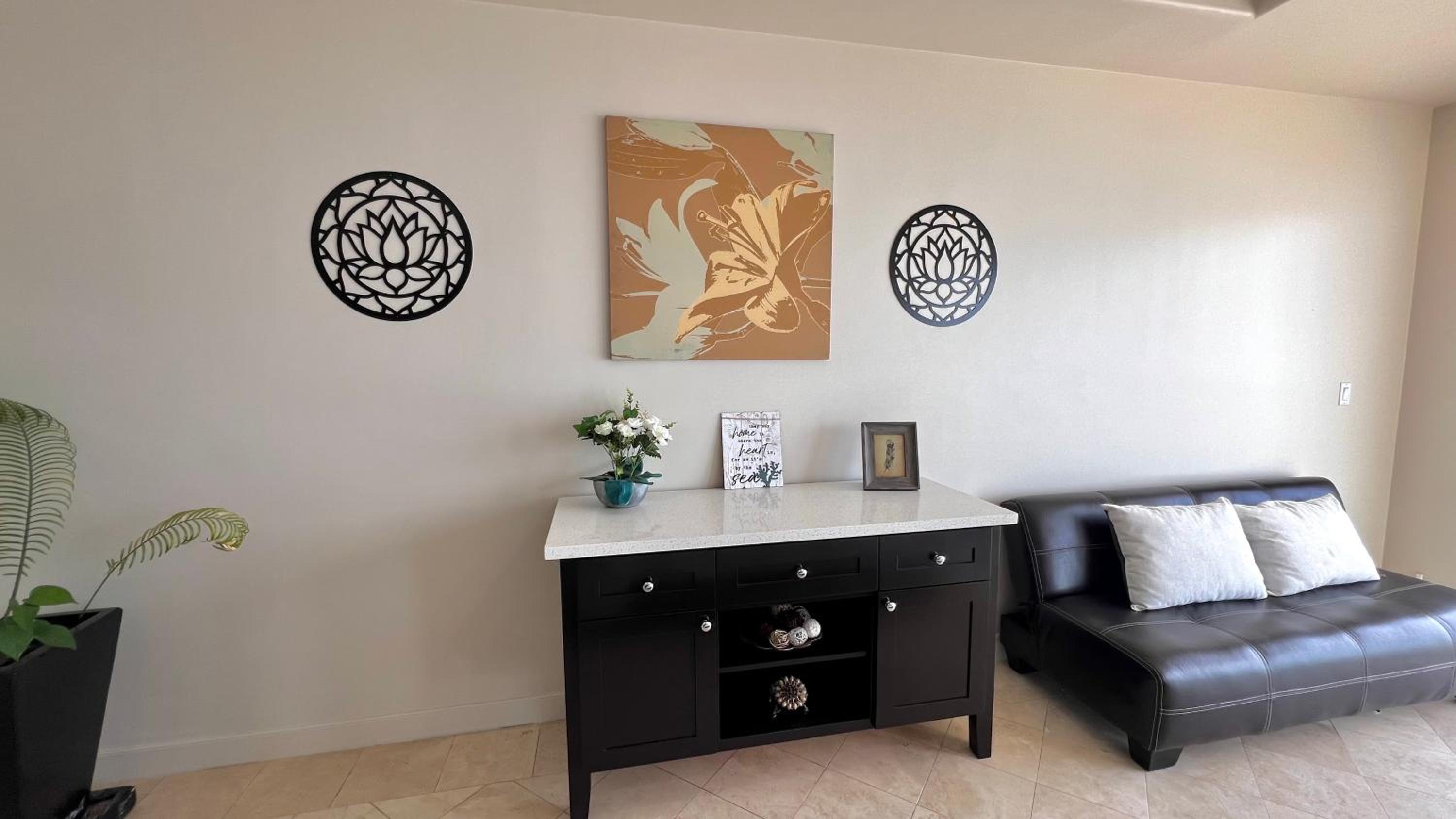 Three-Bedroom Apartment - Photo 23