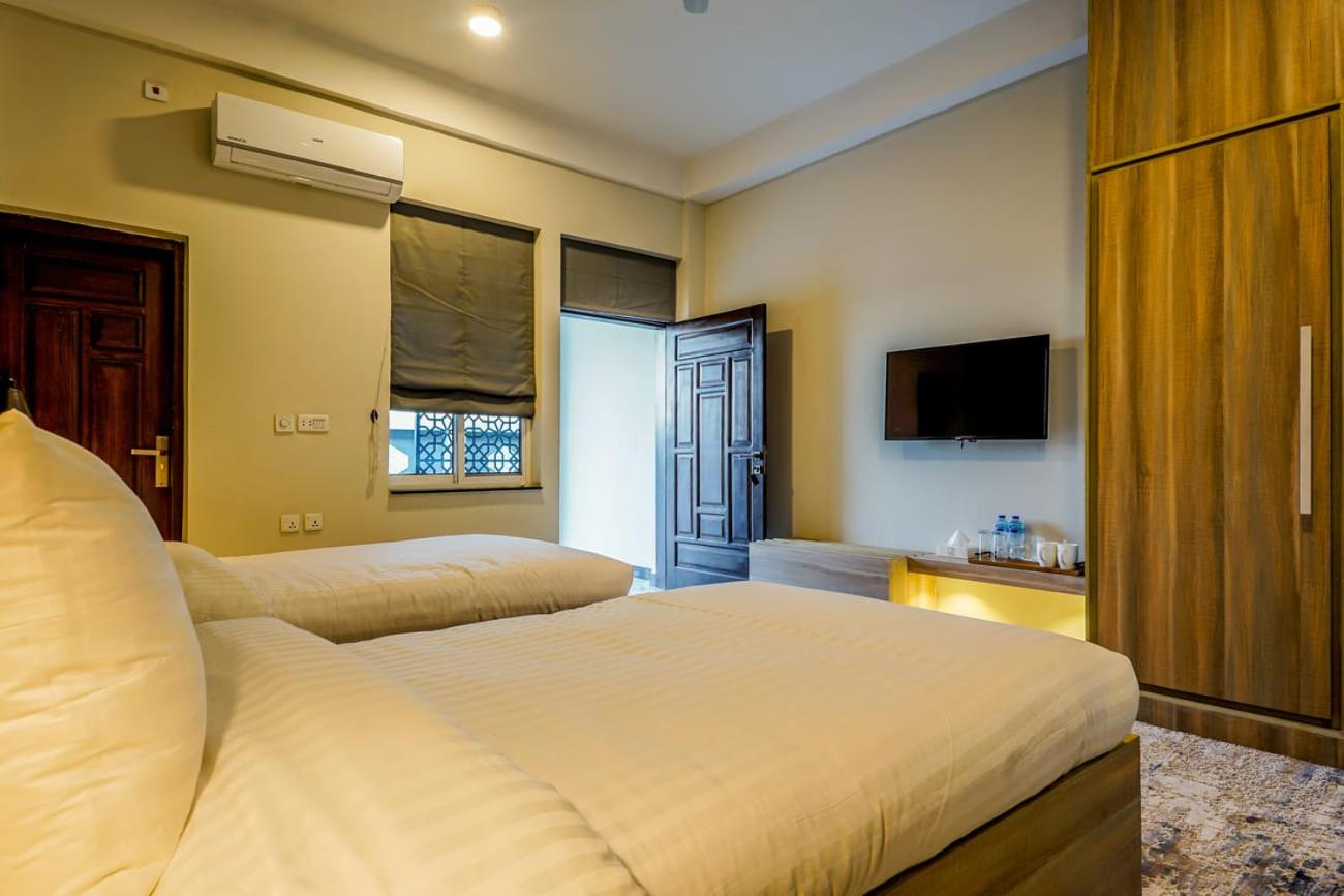 Deluxe Twin Room photo 2