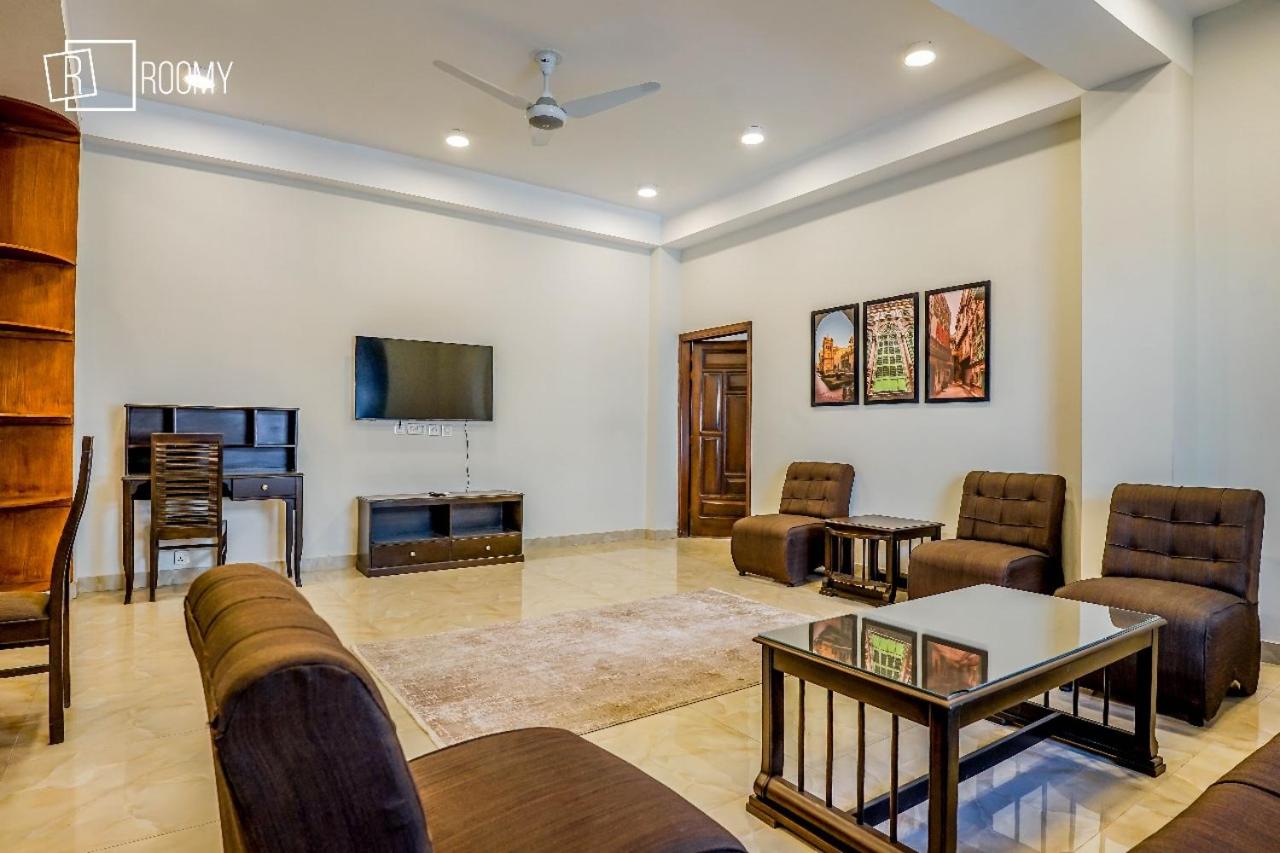 Studio Apartment photo 3