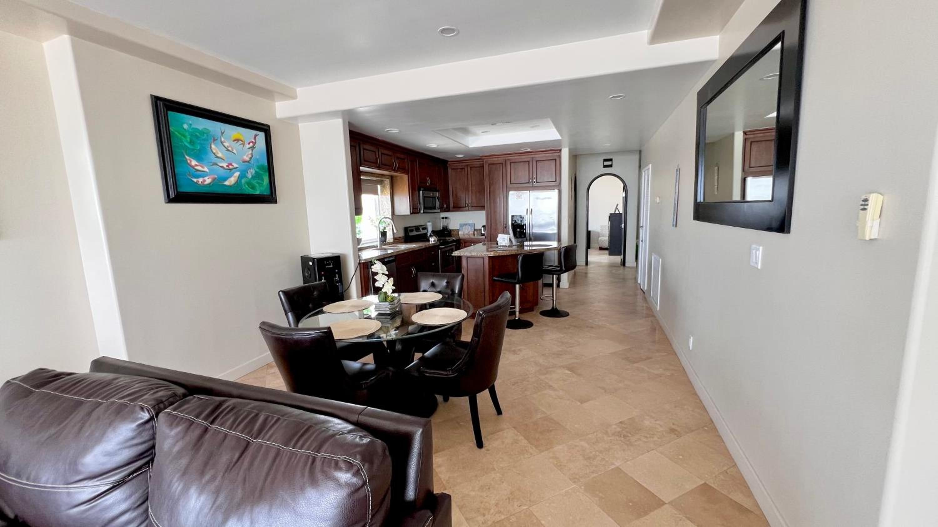 Three-Bedroom Apartment - Photo 7