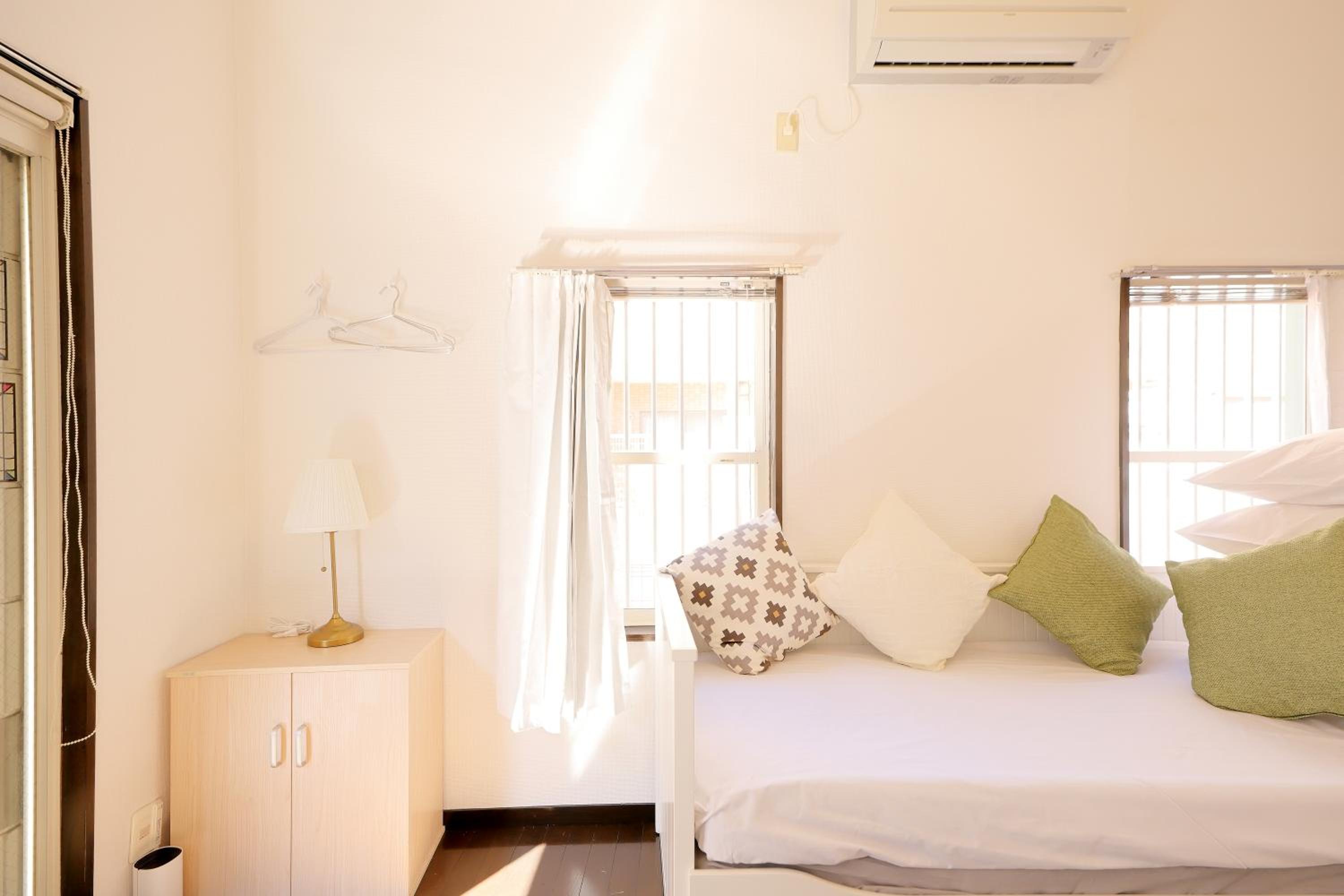 Quadruple Room with Private Bathroom photo 2