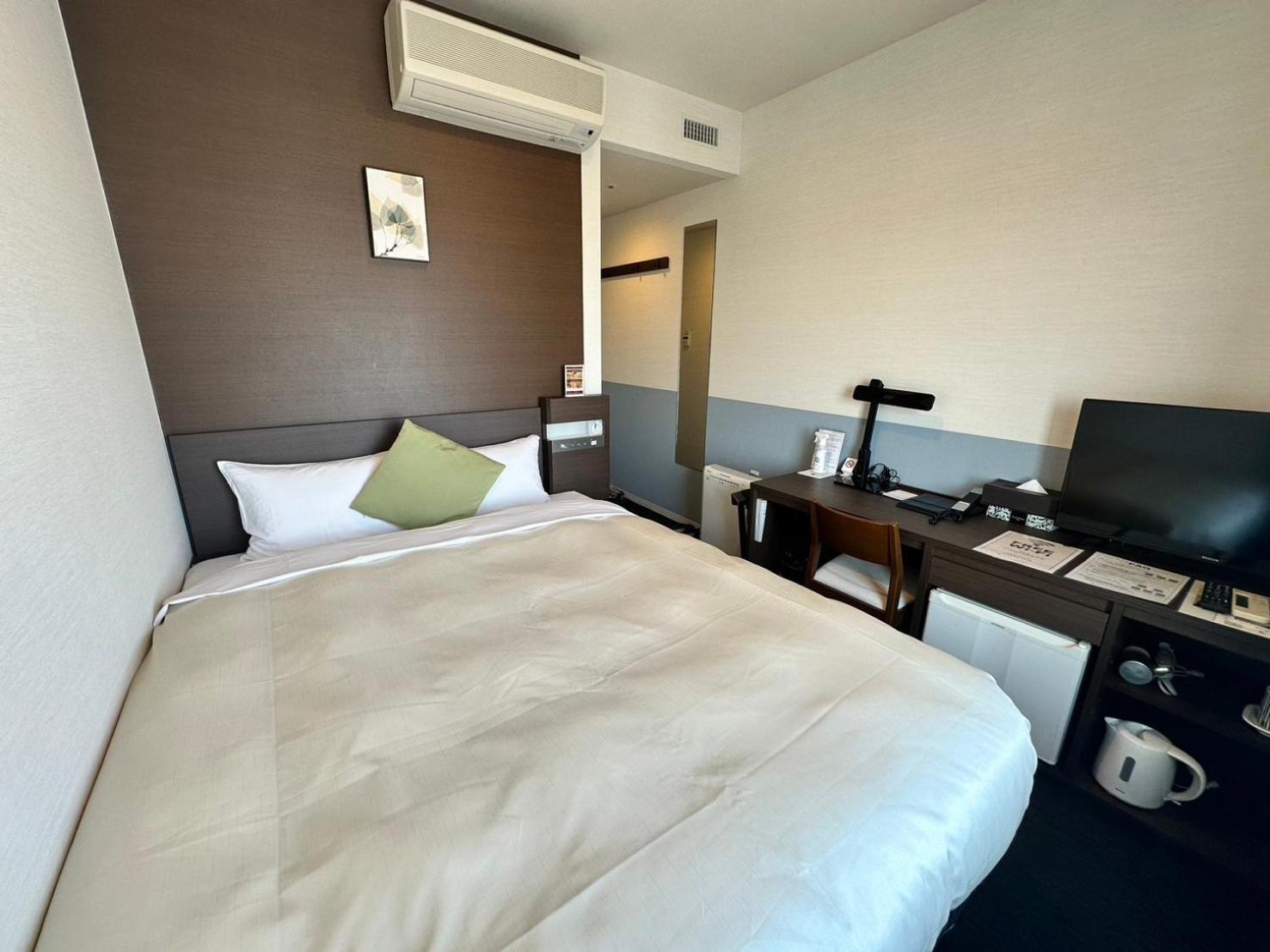 Double Room - Non-Smoking  photo 2