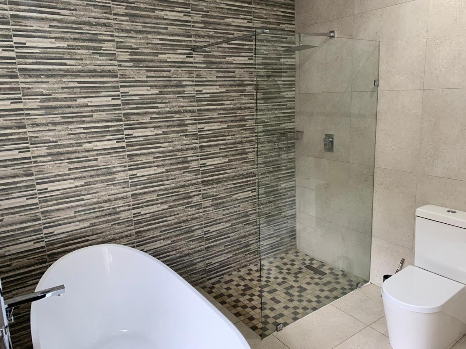 Double Room with Pool View - Photo 11