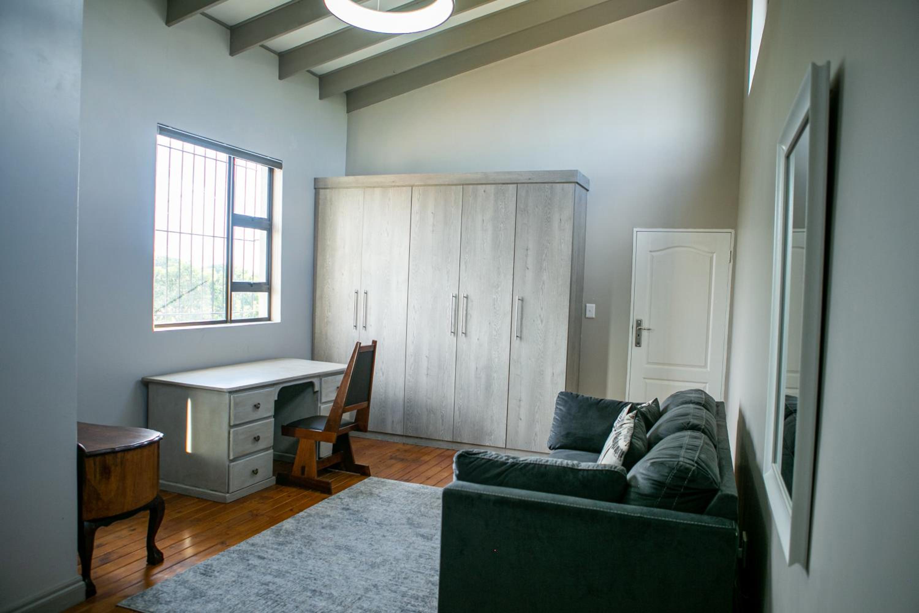 Apartment - Photo 22