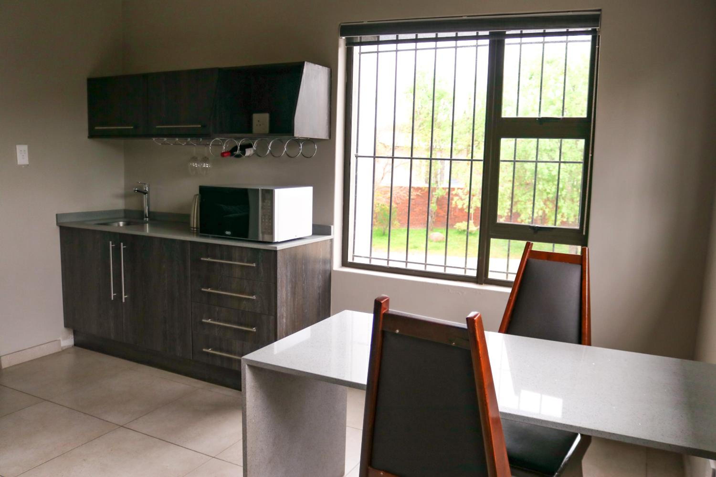 Apartment - Photo 18