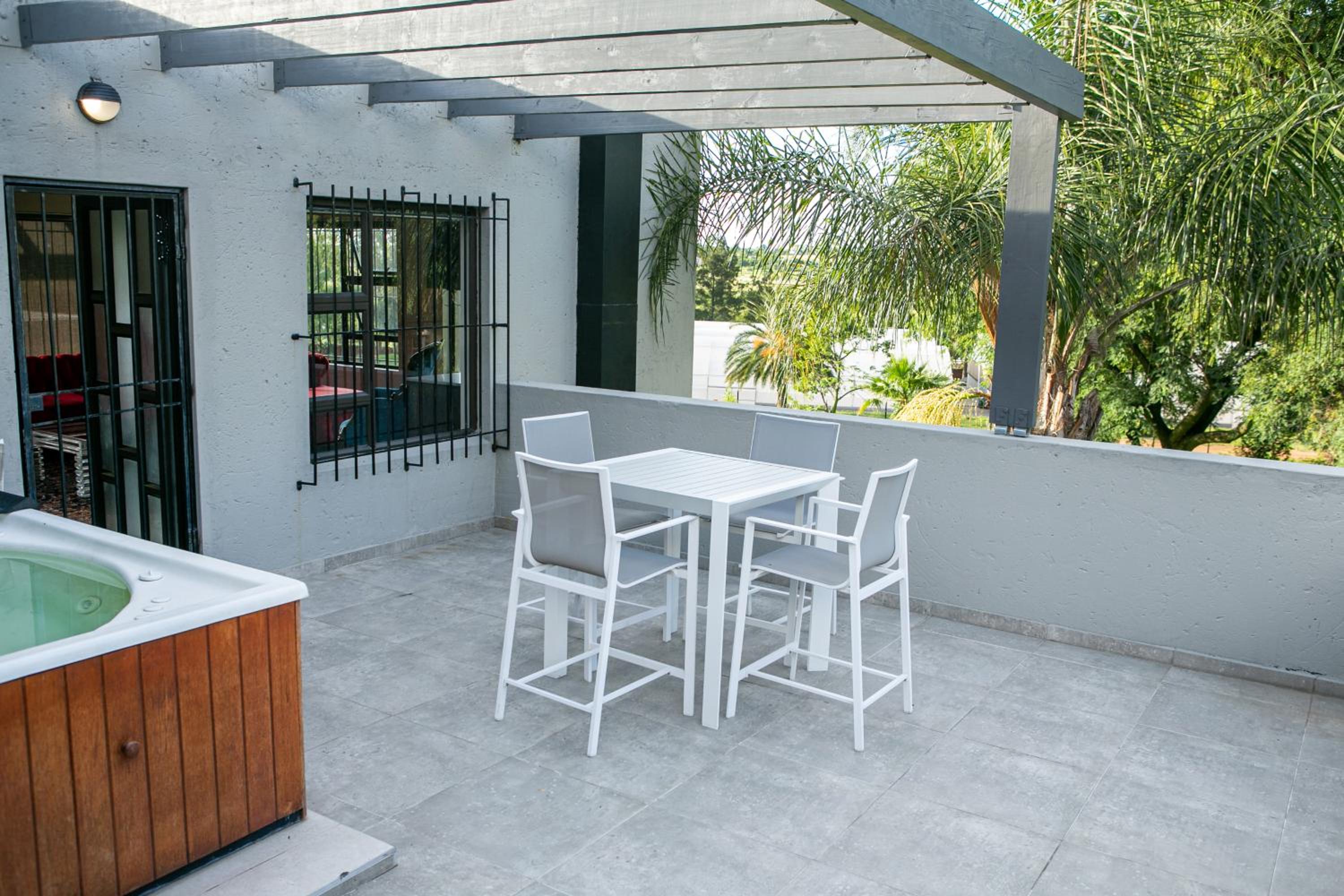 Villa - Photo 10