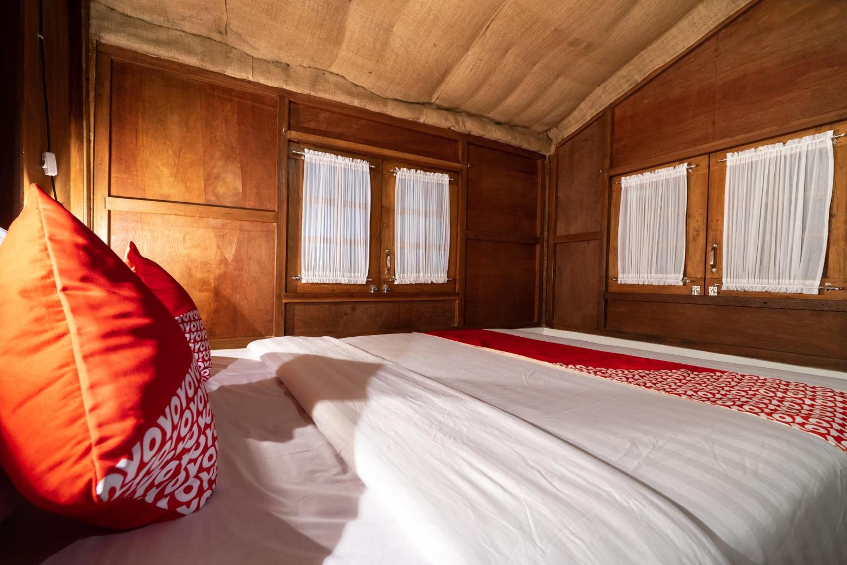 Deluxe Double Room photo 3