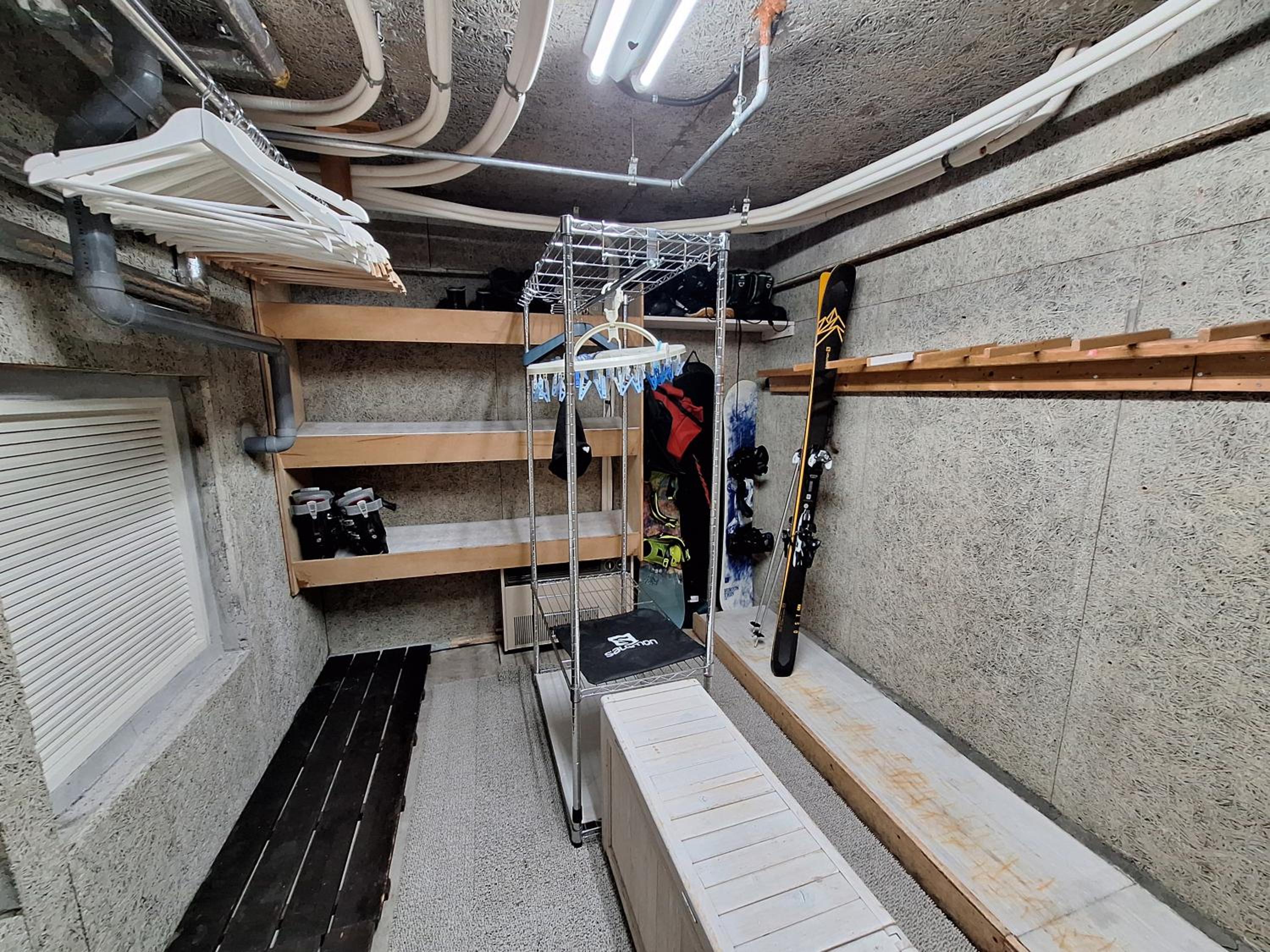 Room with Loft and Shared Bathroom photo 3