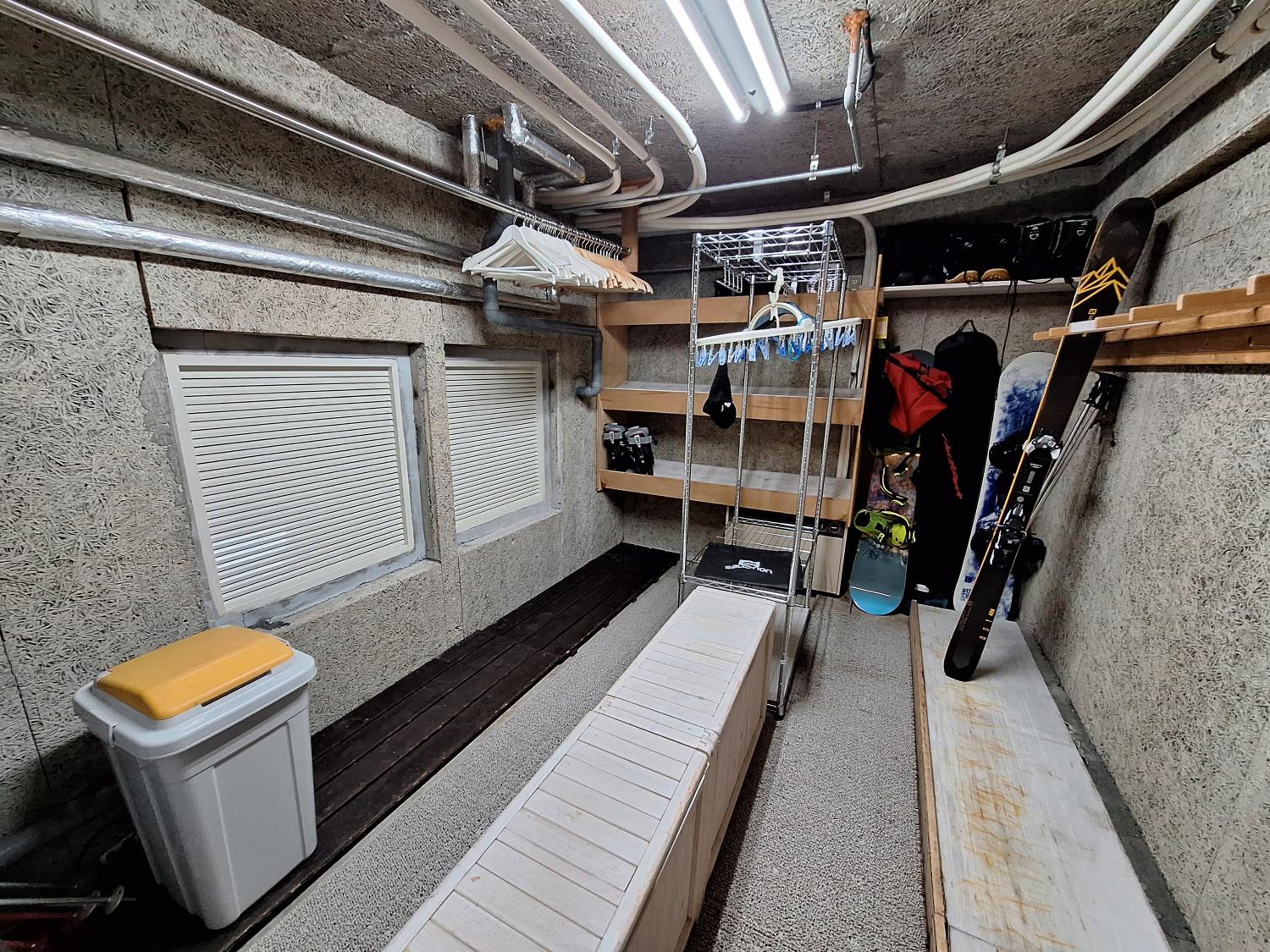 Room with Loft and Shared Bathroom photo 2