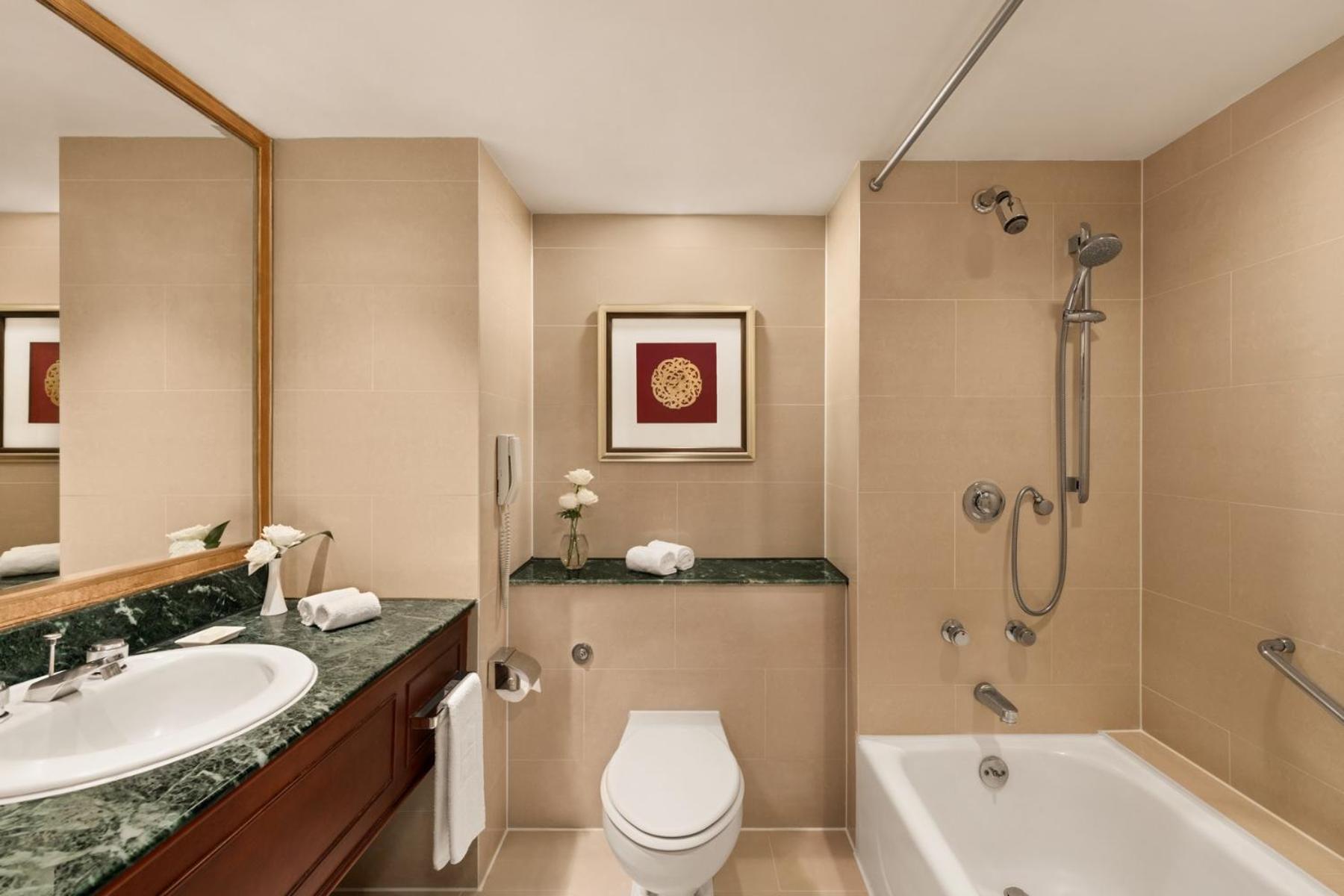 Deluxe City View Room - Photo 3