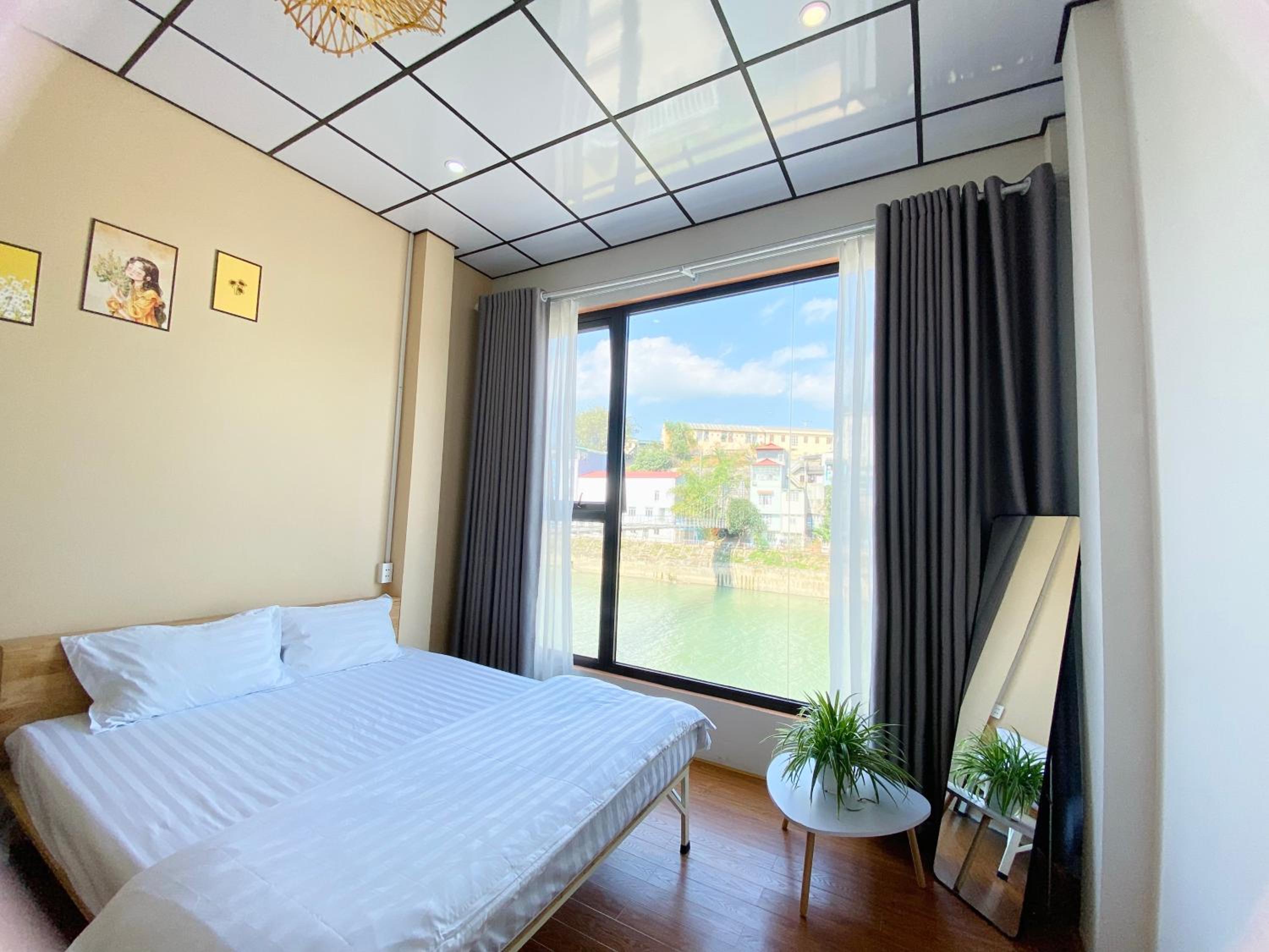 Quadruple Room with Private Bathroom