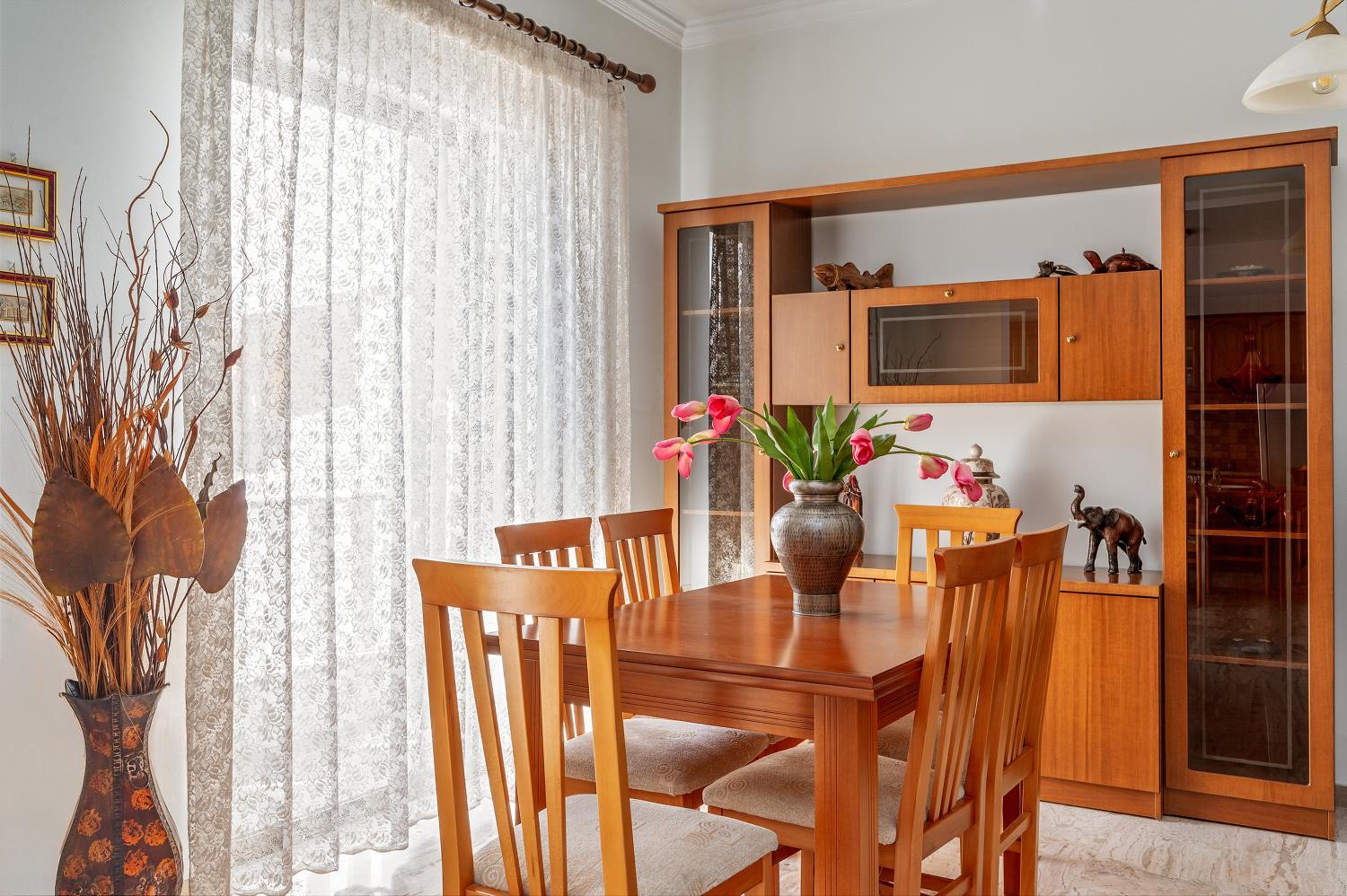 Two-Bedroom Deluxe Apartment with Balcony photo 2