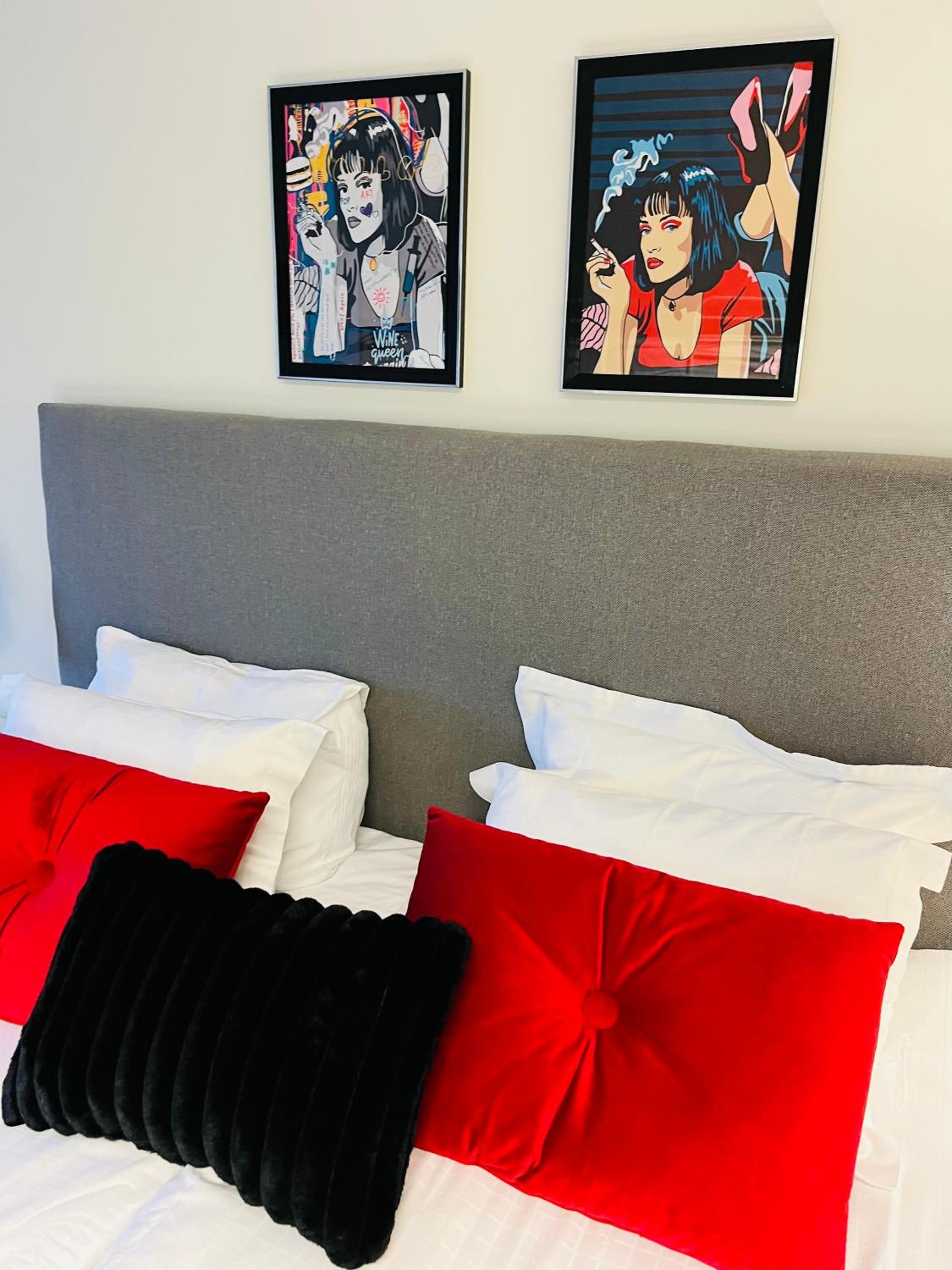 Standard Double Room - Photo 8