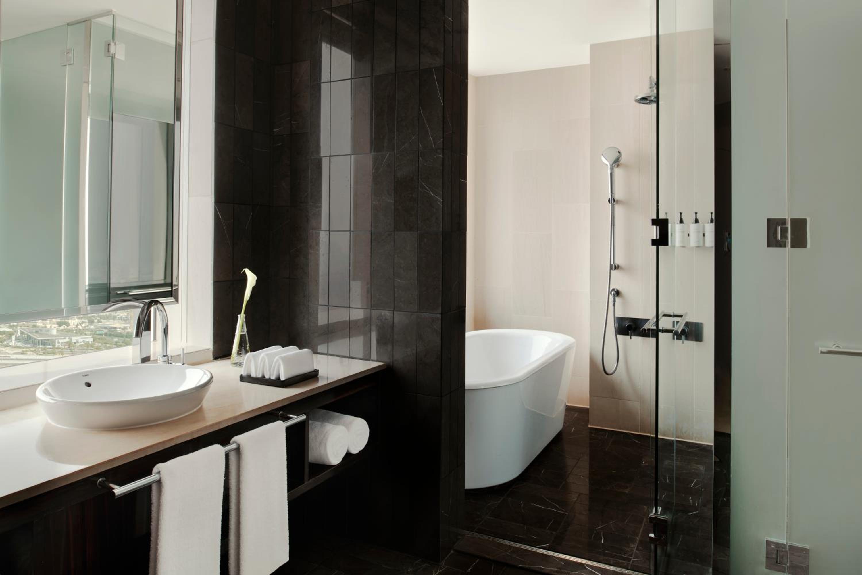 Two-Bedroom Presidential Suite thumbnail 5