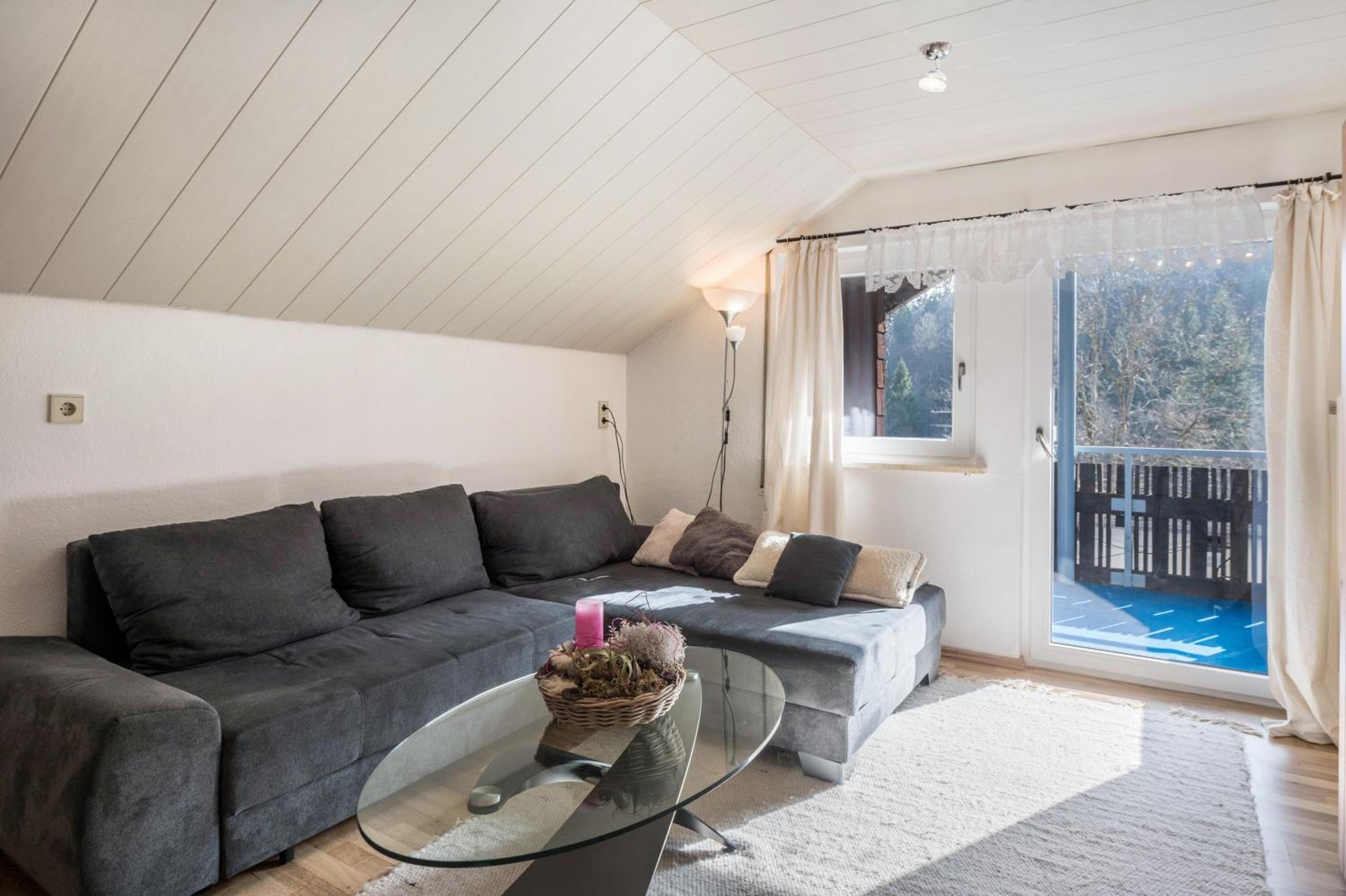Two-Bedroom Deluxe Apartment with Garden View