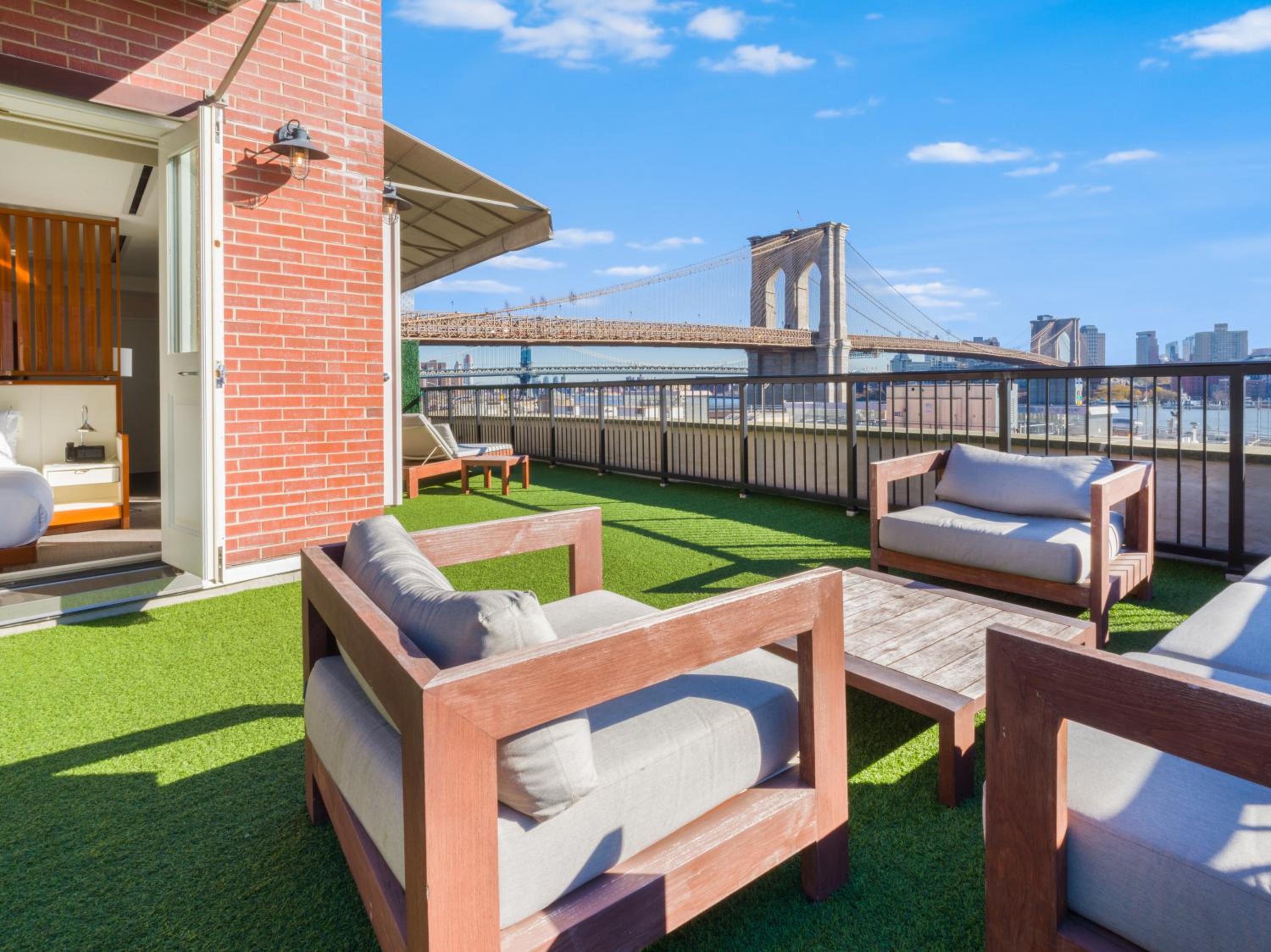 Brooklyn Bridge Suite Terrace