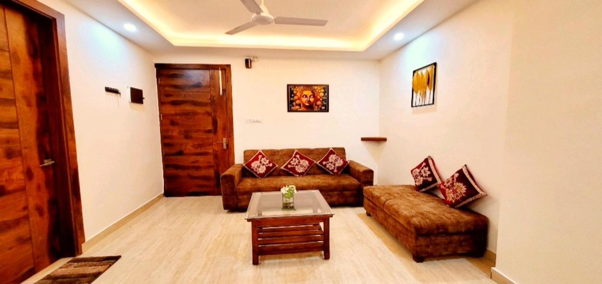 Superior One-Bedroom Apartment with Balcony - Photo 35