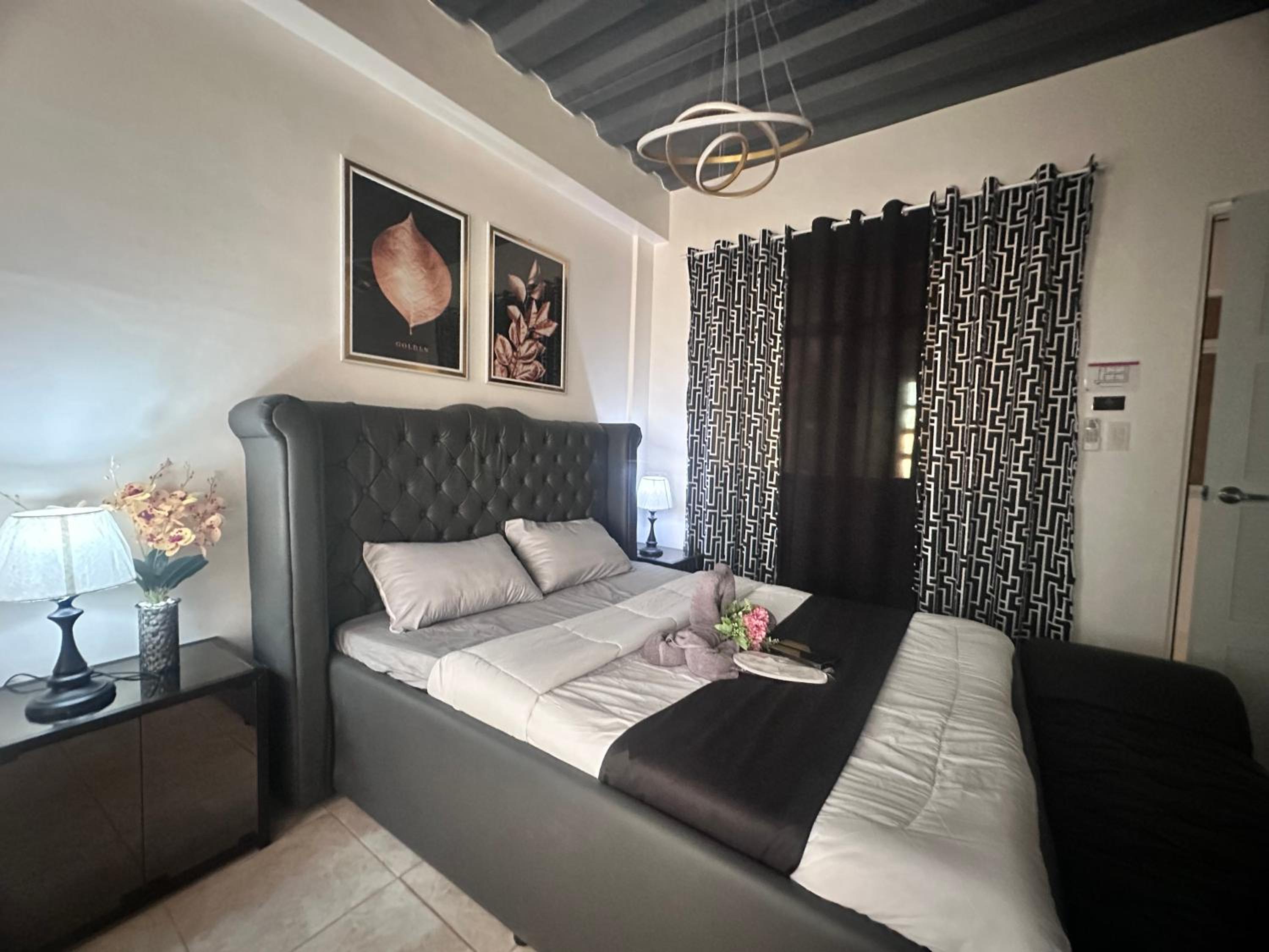Deluxe Double Room with Balcony photo 2