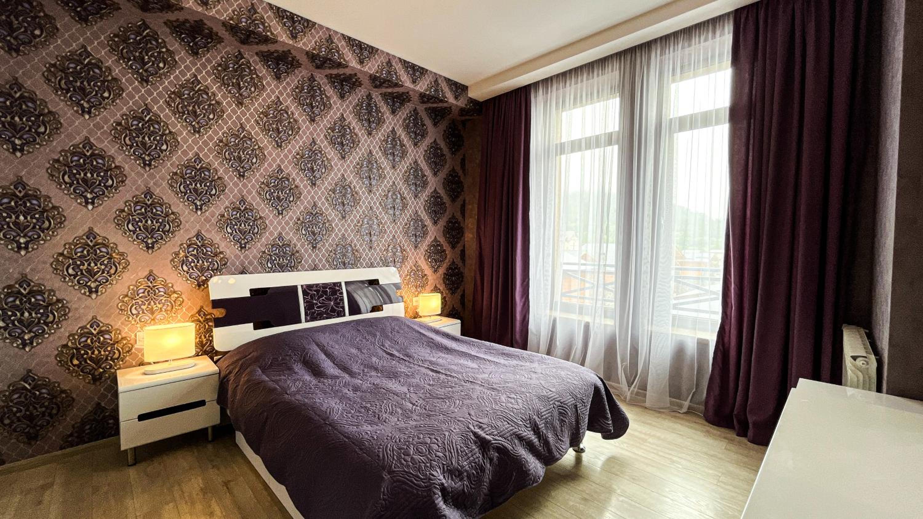 Suite With Mountain View