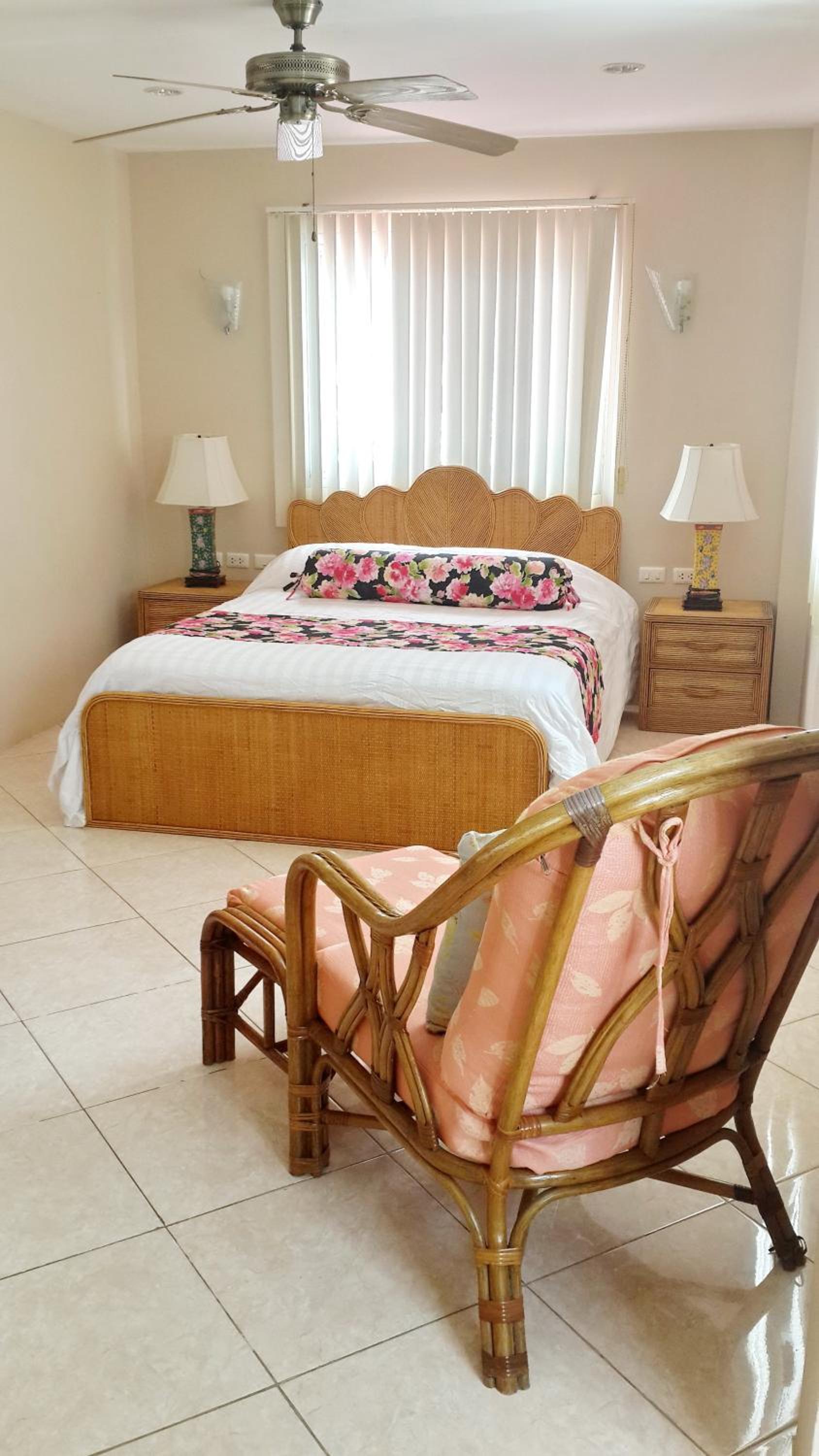 Two-Bedroom Apartment with Spa Bath
