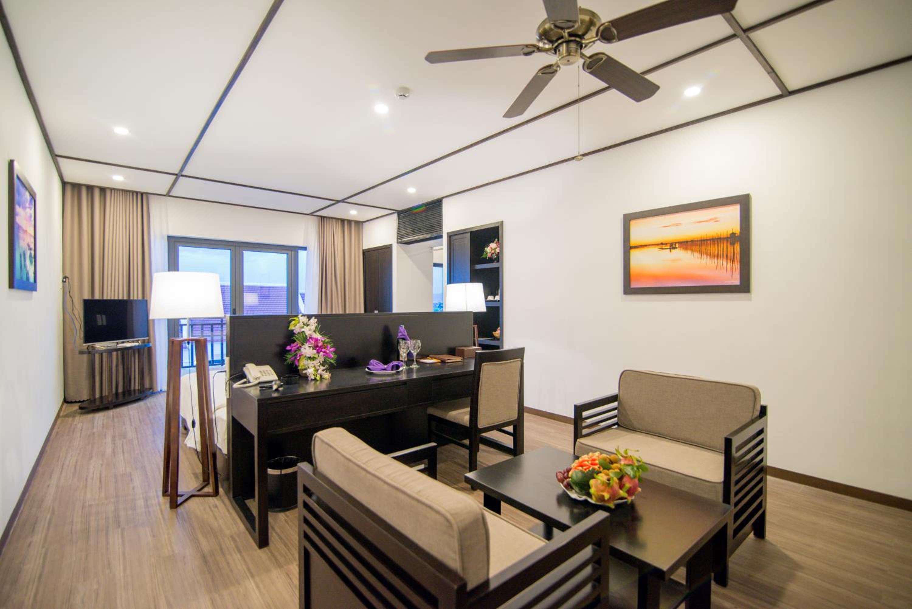 Suite Room With Daily Afternoon Tea