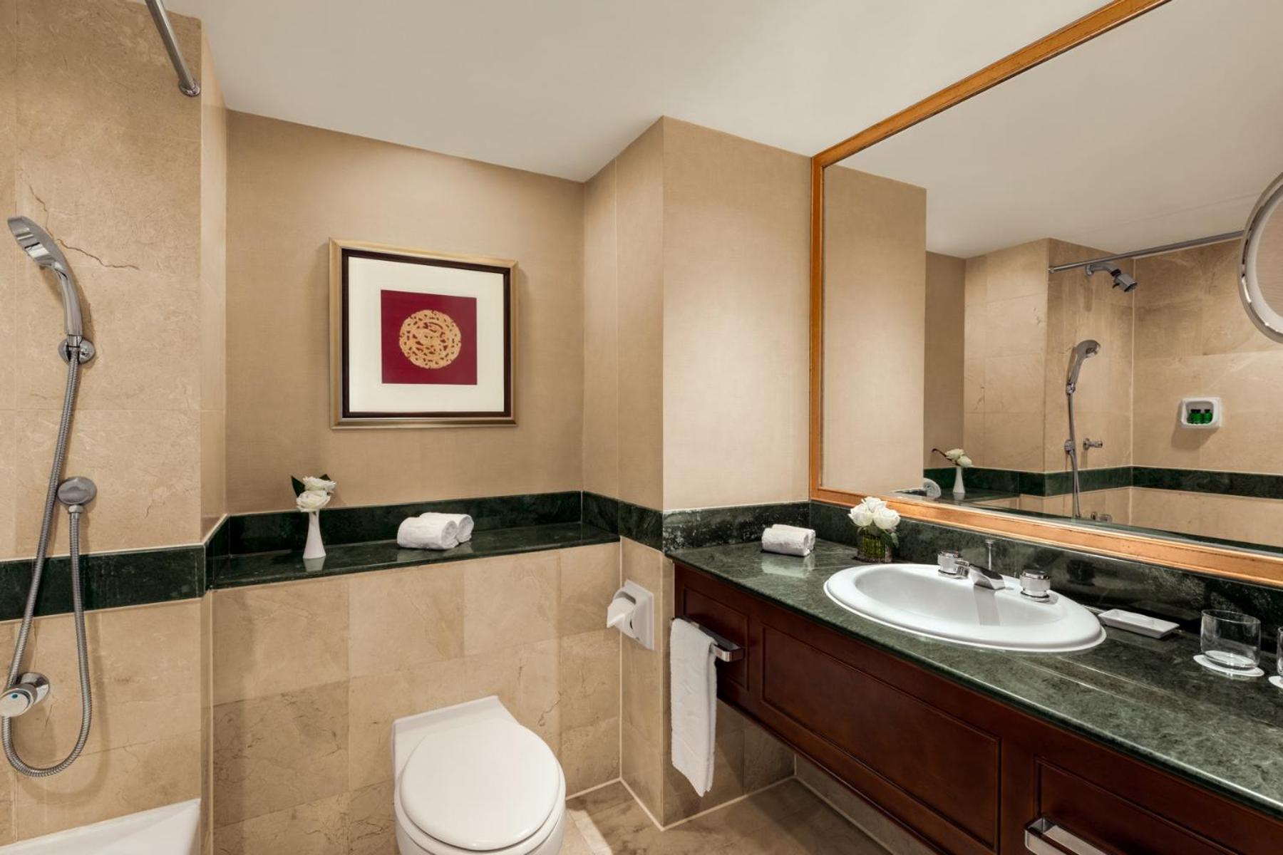 Horizon City View Room - Photo 4