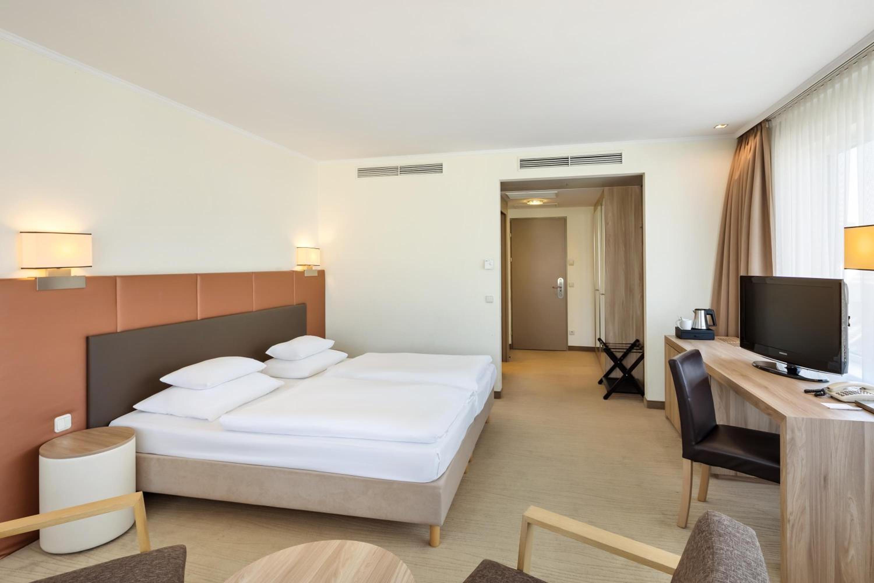 Premium Room - Photo 6