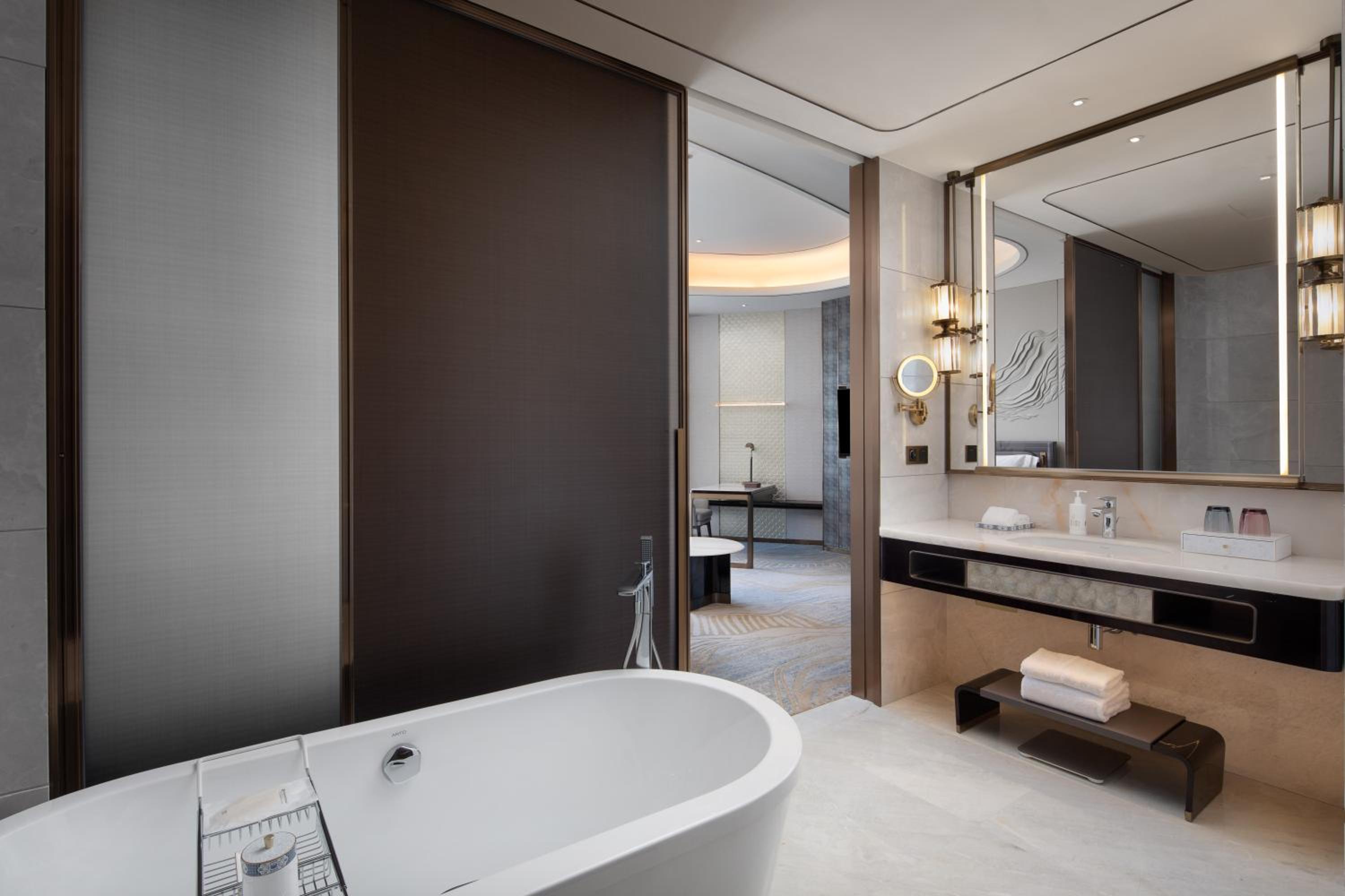 Family Superior Suite - Photo 2