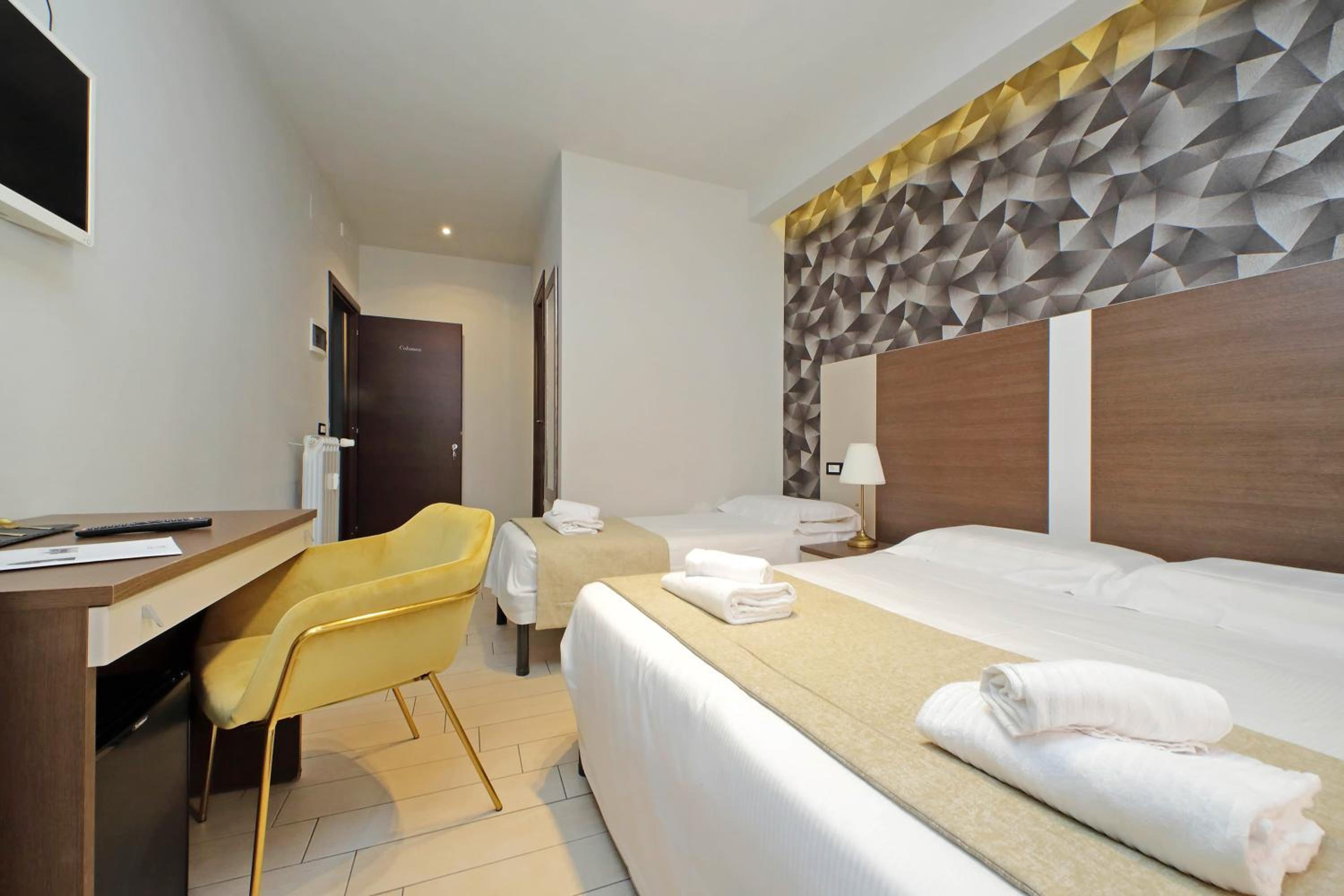 Triple Room with Balcony photo 2