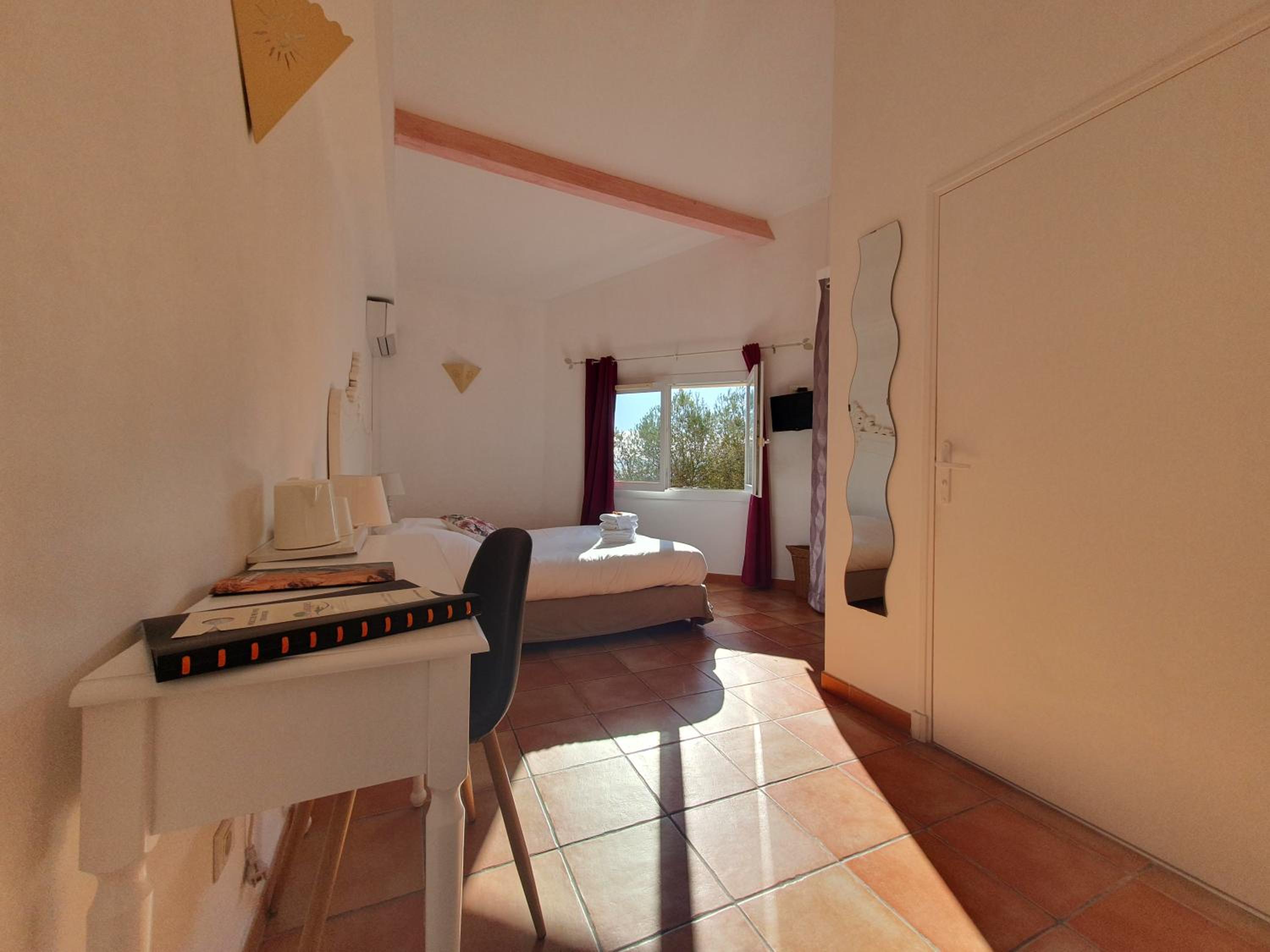Triple Room with Sea View - Photo 1