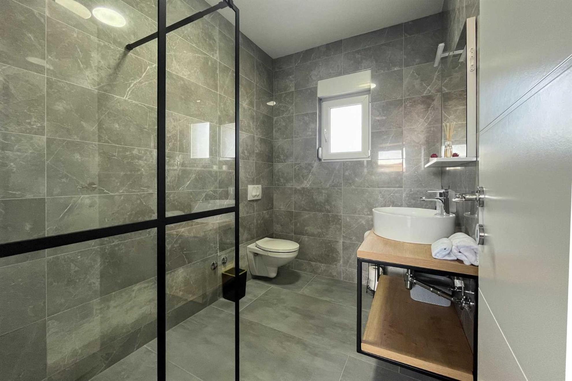 Villa photo 2