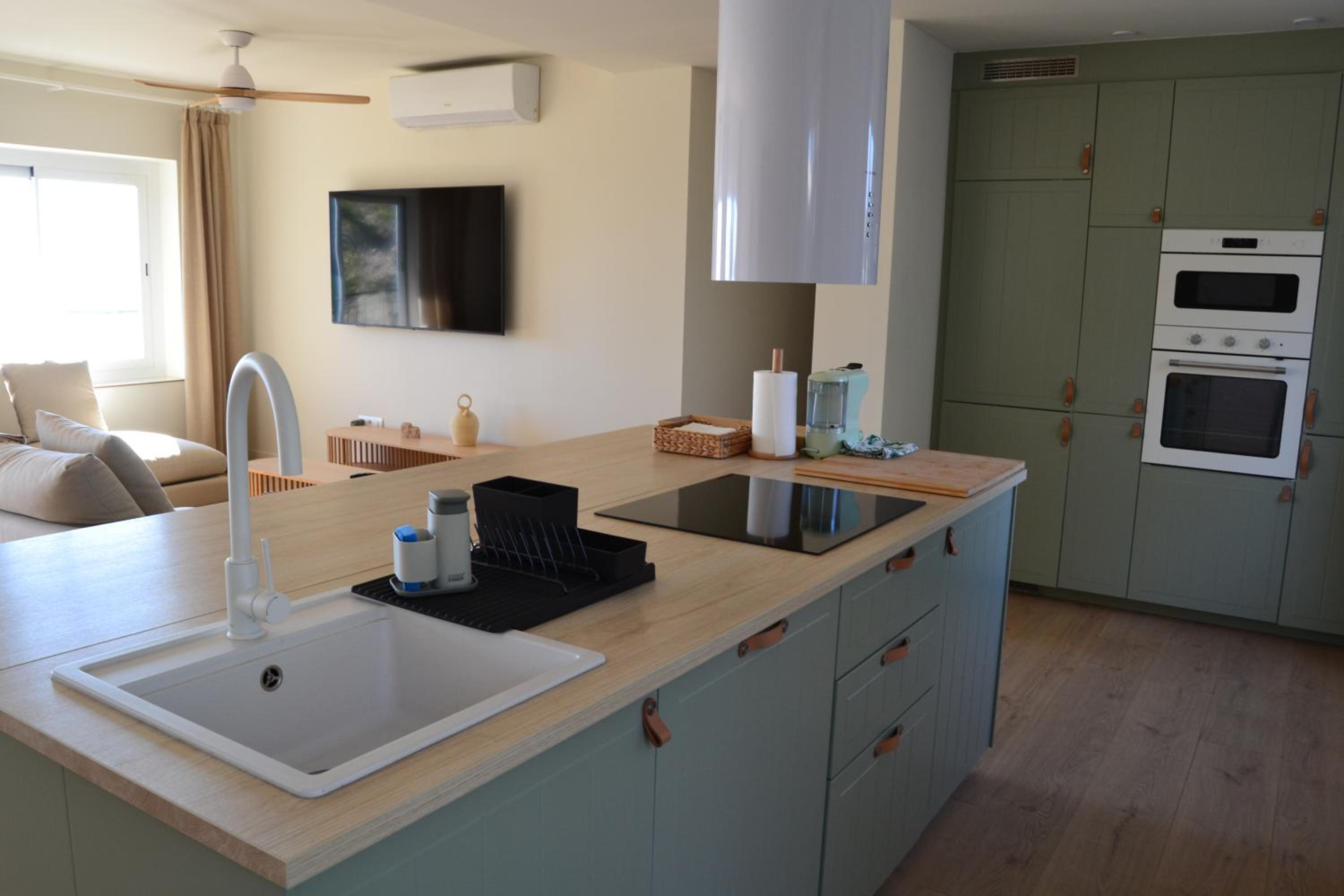 Three-Bedroom Apartment - Photo 9