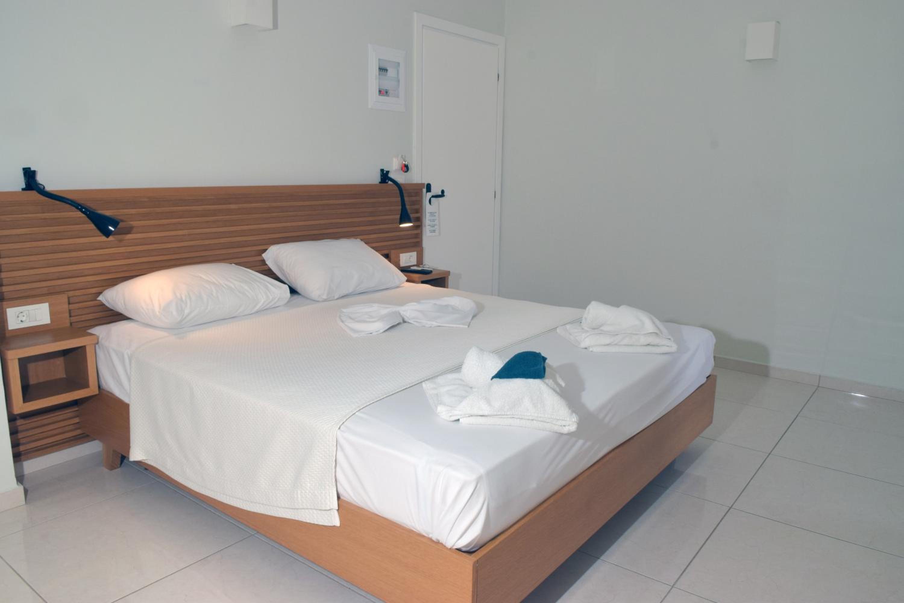 Quarto Duplo com Vista para a Piscina