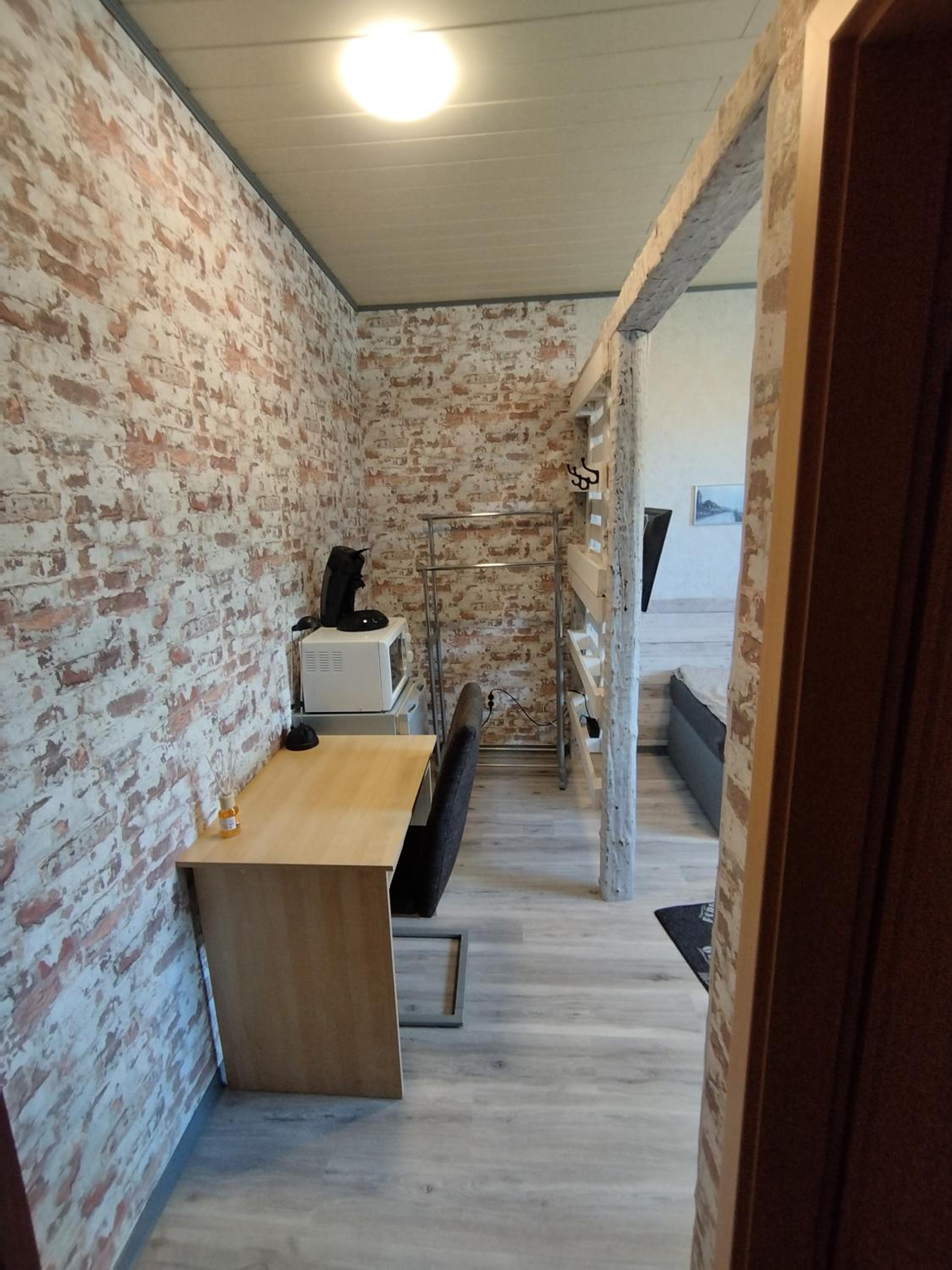 Budget Single Room photo 2
