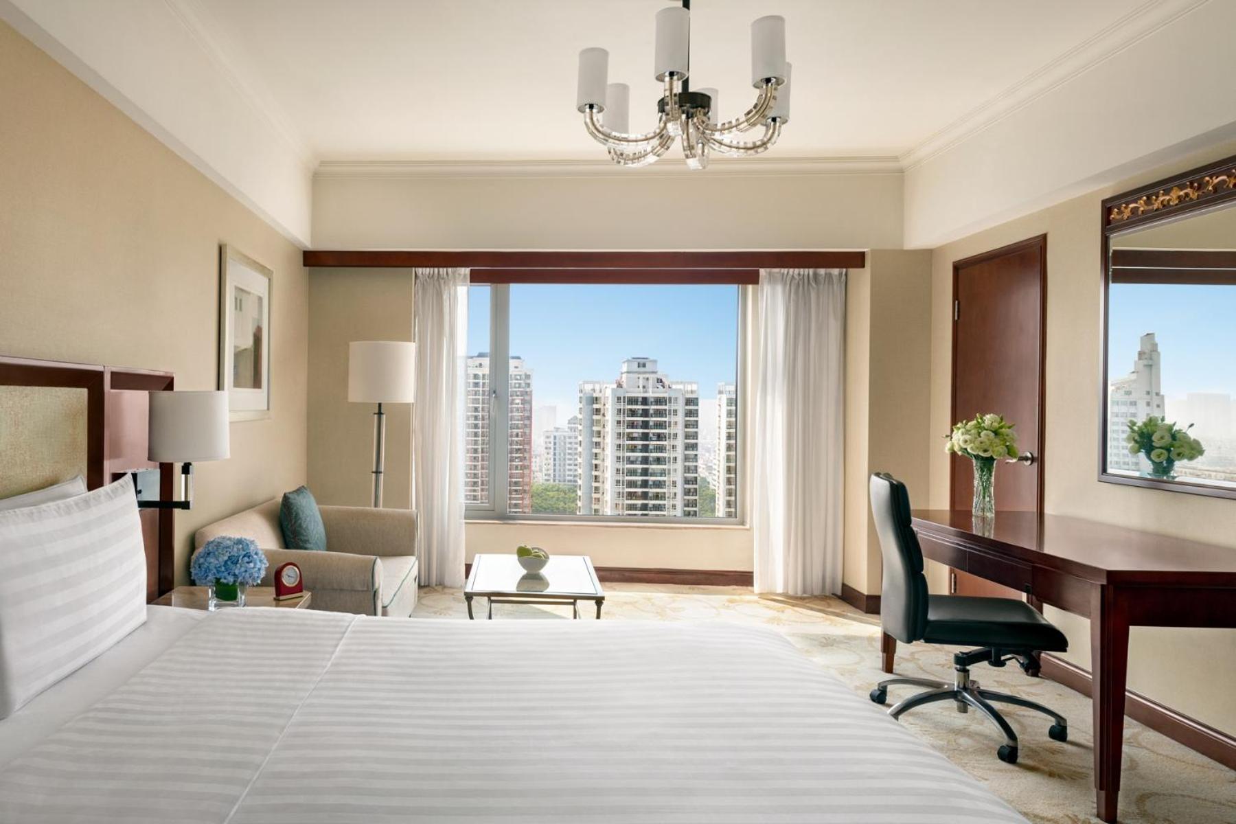 Deluxe City View Room