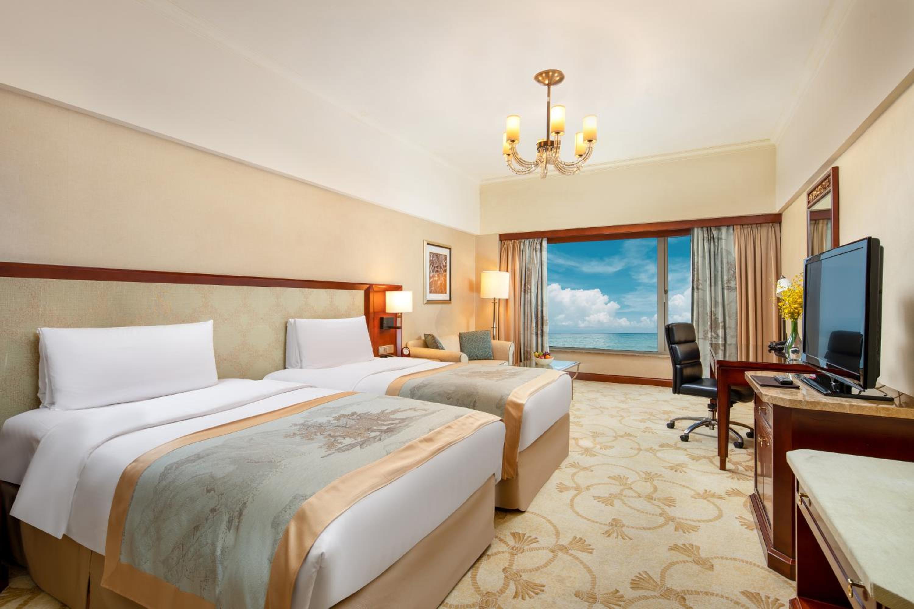 Deluxe Sea View Room - Photo 3