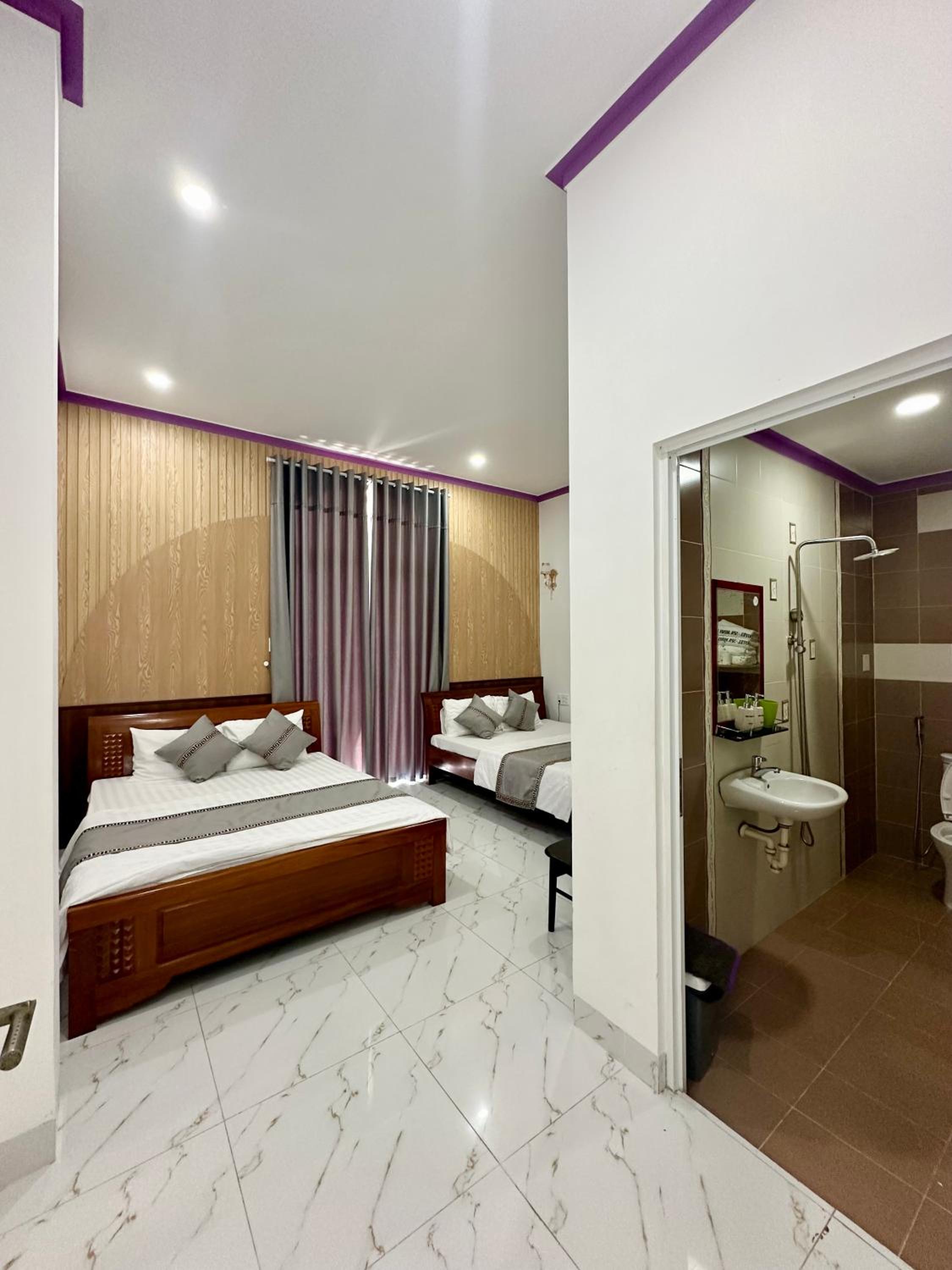 Quadruple Room with Balcony photo 3