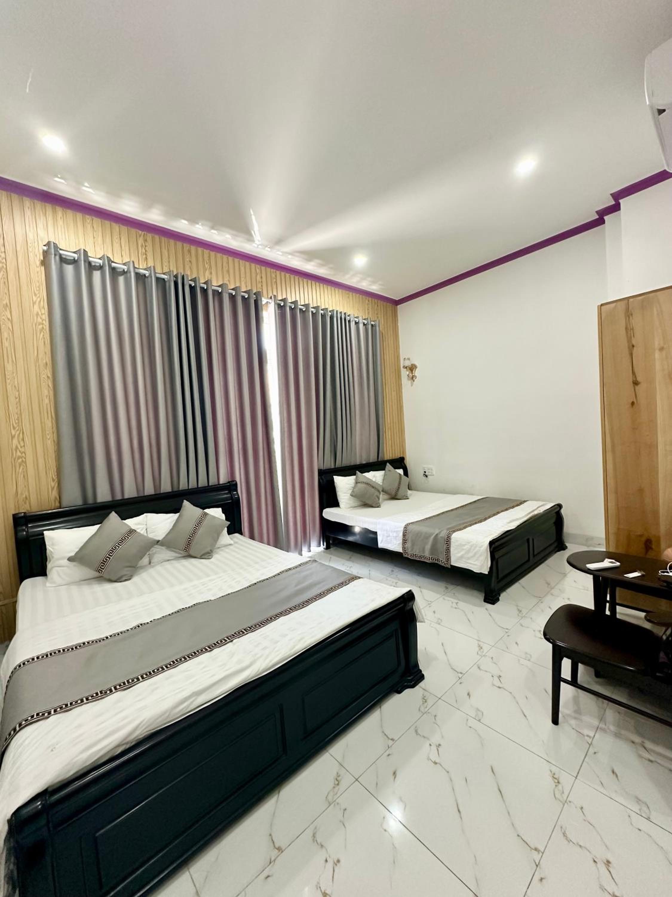 Quadruple Room with Balcony photo 2