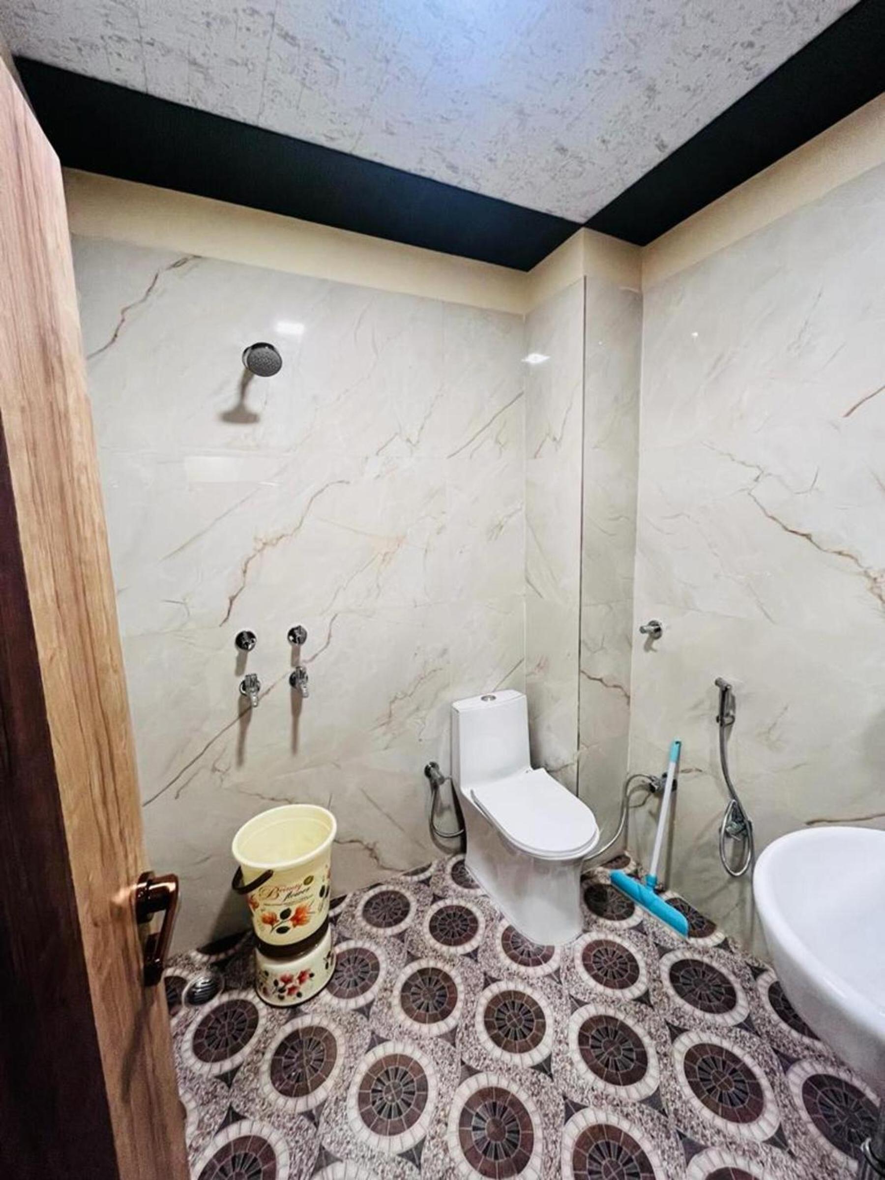 King Room with Lake View photo 2